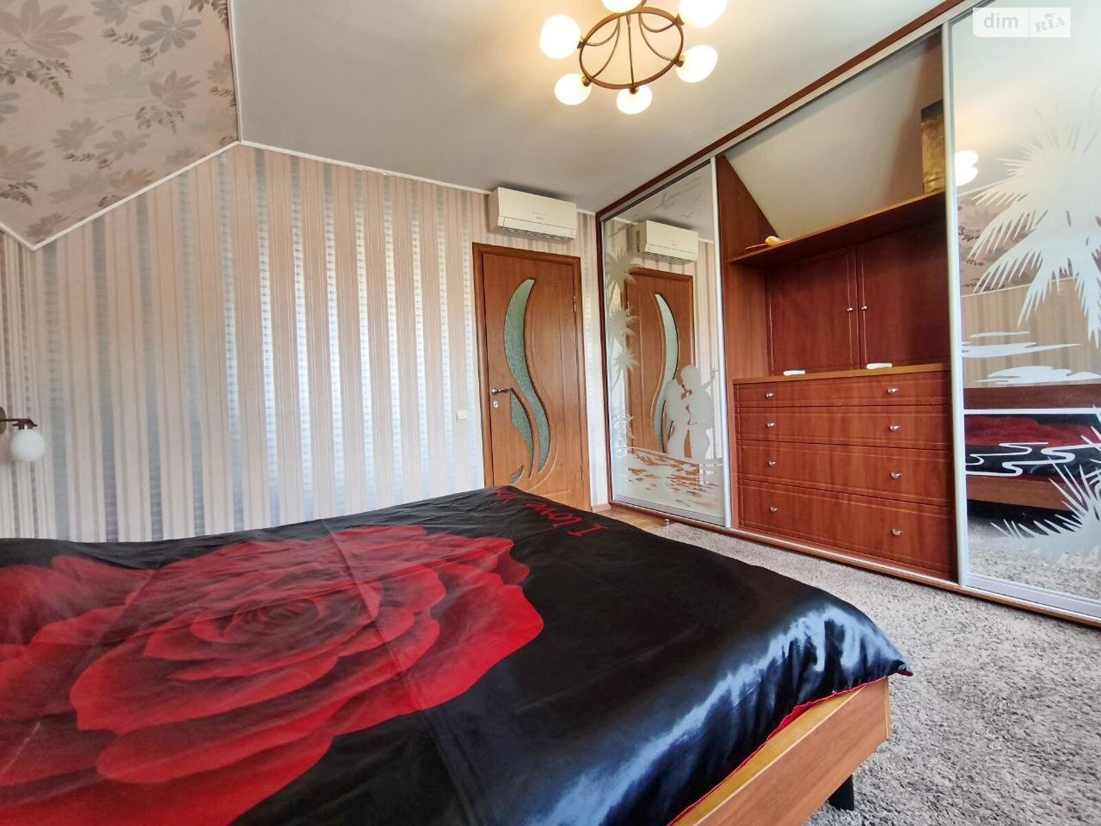 двоповерховий будинок з гаражем, 105 кв. м, цегла. Продаж в Чернігові, район Лісковиця фото 1 двоповерховий будинок з гаражем, 105 кв. м, цегла. Продаж в Чернігові, район Лісковиця фото 1