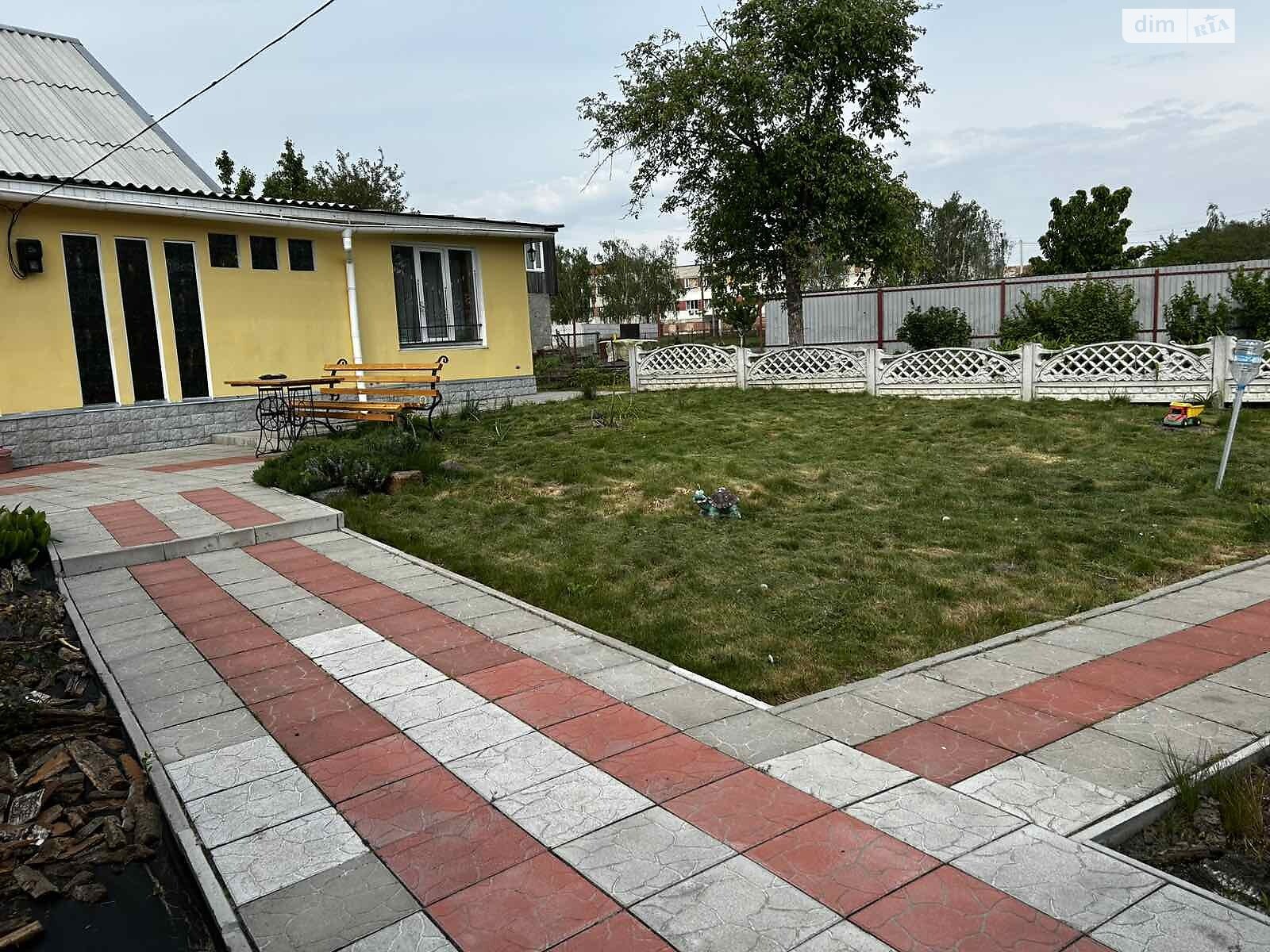 одноповерховий будинок з гаражем, 93 кв. м, цегла. Продаж в Чернігові, район Масани фото 1 одноповерховий будинок з гаражем, 93 кв. м, цегла. Продаж в Чернігові, район Масани фото 1