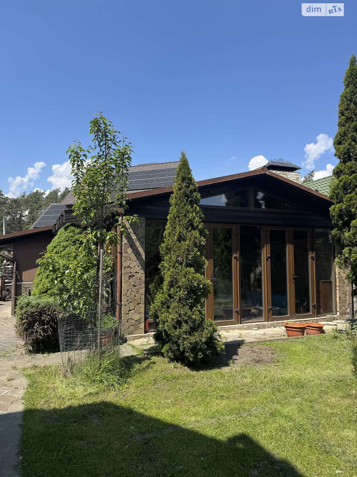 двоповерховий будинок з гаражем, 248.1 кв. м, цегла. Продаж в Чернігові, район Яловщина фото 1 двоповерховий будинок з гаражем, 248.1 кв. м, цегла. Продаж в Чернігові, район Яловщина фото 1