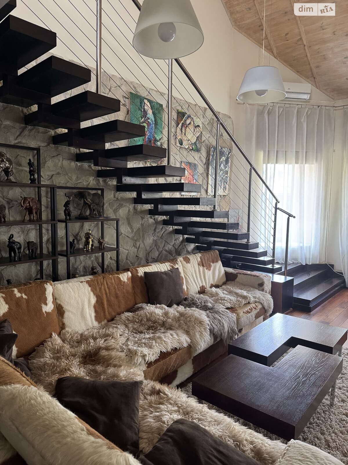 двоповерховий будинок з гаражем, 248.1 кв. м, цегла. Продаж в Чернігові, район Яловщина фото 1 двоповерховий будинок з гаражем, 248.1 кв. м, цегла. Продаж в Чернігові, район Яловщина фото 1