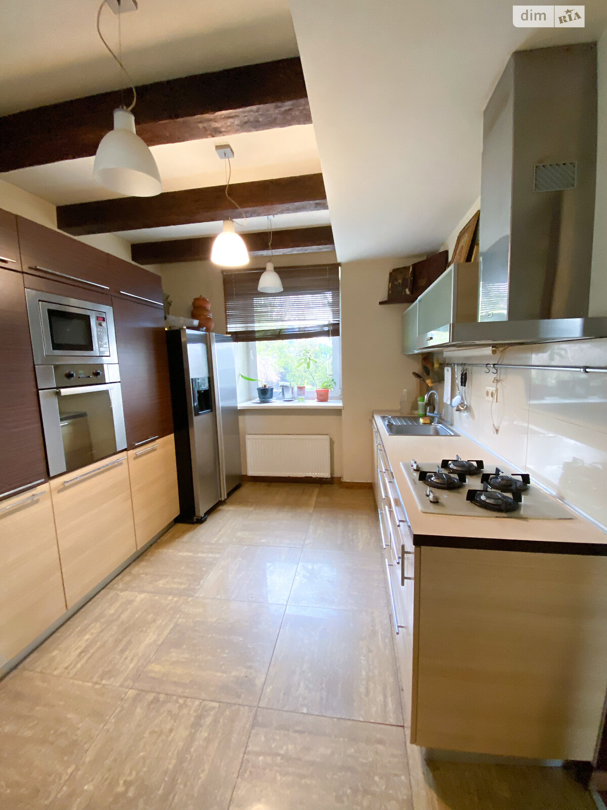 двоповерховий будинок з гаражем, 248.1 кв. м, цегла. Продаж в Чернігові, район Яловщина фото 1 двоповерховий будинок з гаражем, 248.1 кв. м, цегла. Продаж в Чернігові, район Яловщина фото 1