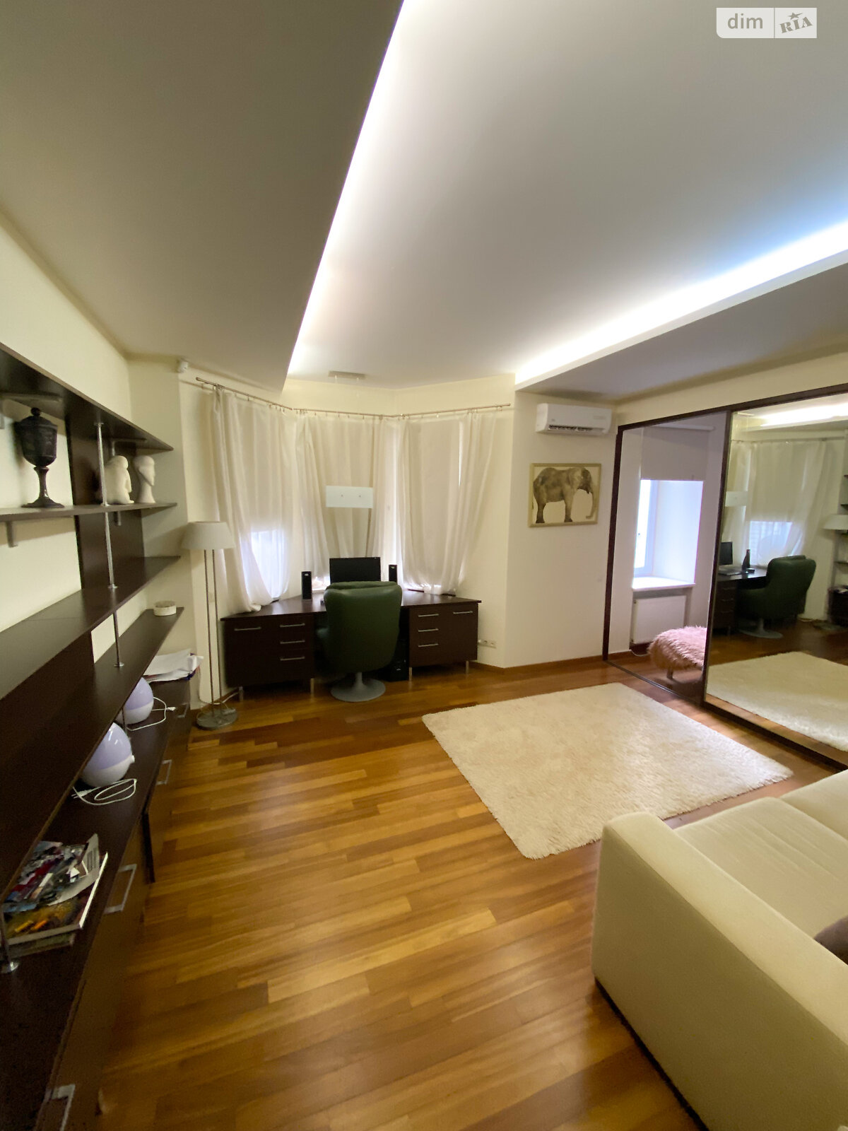 двоповерховий будинок з гаражем, 248.1 кв. м, цегла. Продаж в Чернігові, район Яловщина фото 1 двоповерховий будинок з гаражем, 248.1 кв. м, цегла. Продаж в Чернігові, район Яловщина фото 1