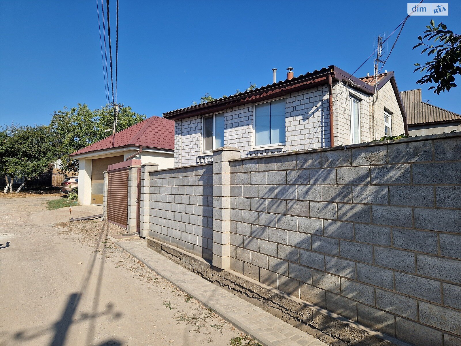 двухэтажный дом с гаражом, 213.3 кв. м, ракушечник (ракушняк). Продажа в Черноморске фото 1
