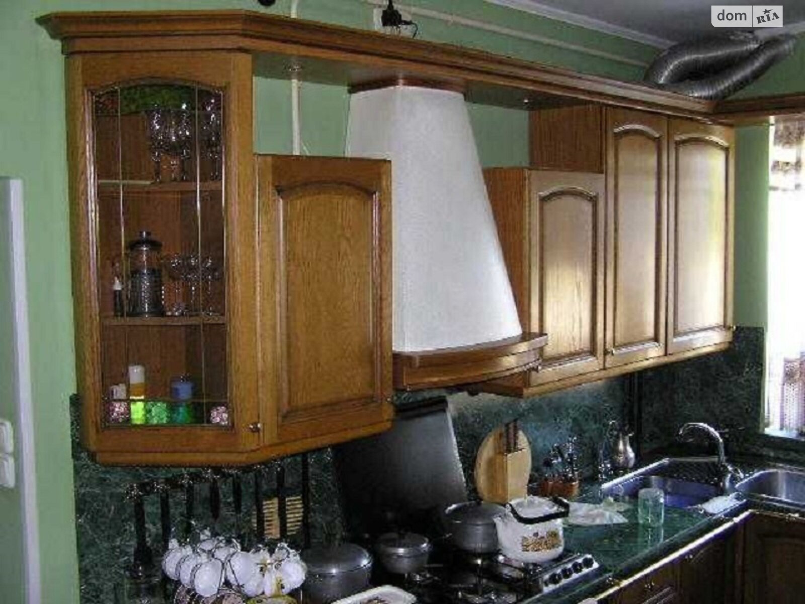 двухэтажный дом, 244 кв. м, кирпич. Продажа в Александровке фото 1