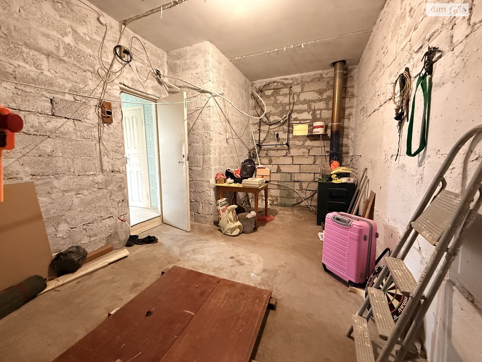 двухэтажный дом с гаражом, 130 кв. м, кирпич. Продажа в Великодолинском фото 1