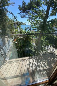 трехэтажный дом с балконом, 220 кв. м, кирпич. Продажа в Черноморске район Ильичевск фото 2