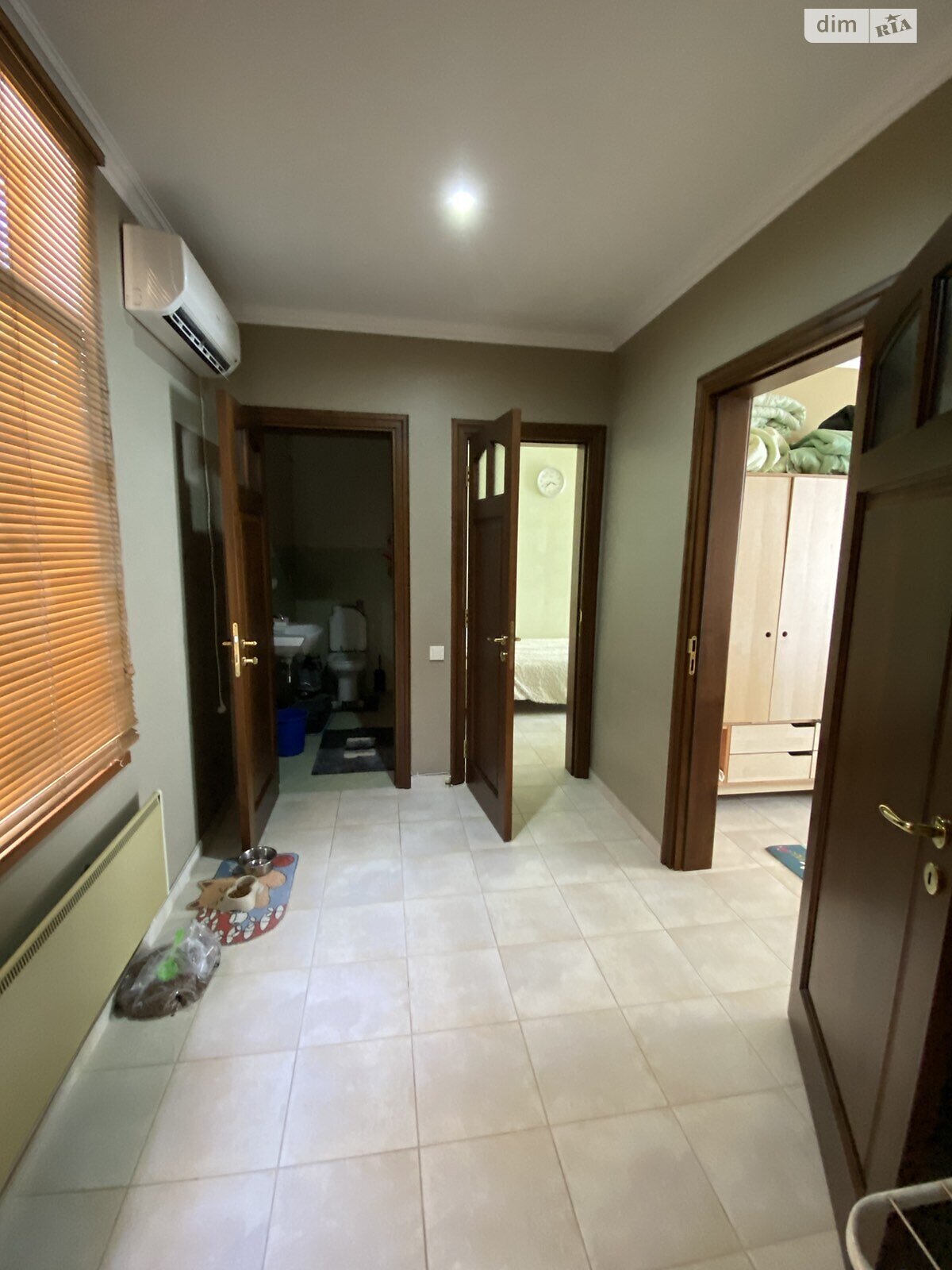 трехэтажный дом с балконом, 220 кв. м, кирпич. Продажа в Черноморске район Ильичевск фото 1 трехэтажный дом с балконом, 220 кв. м, кирпич. Продажа в Черноморске район Ильичевск фото 1