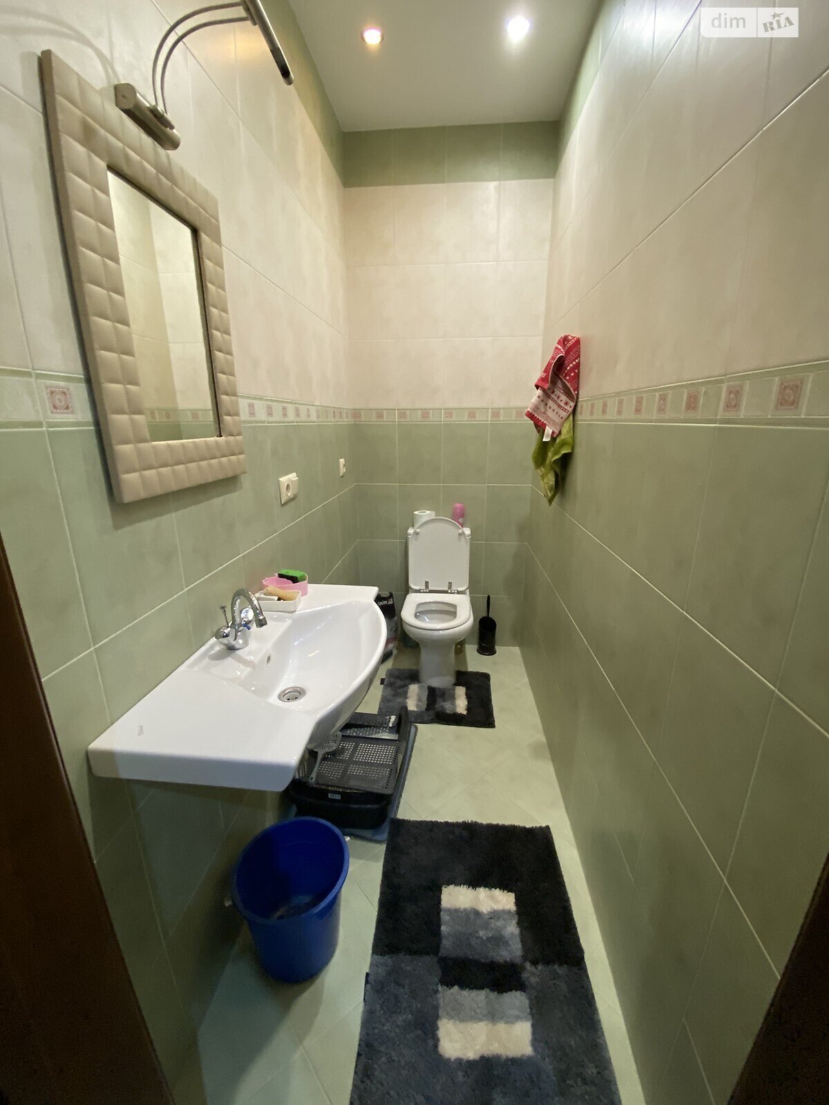 трехэтажный дом с балконом, 220 кв. м, кирпич. Продажа в Черноморске район Ильичевск фото 1 трехэтажный дом с балконом, 220 кв. м, кирпич. Продажа в Черноморске район Ильичевск фото 1