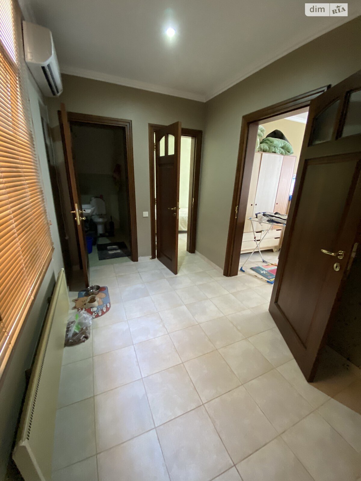 трехэтажный дом с балконом, 220 кв. м, кирпич. Продажа в Черноморске район Ильичевск фото 1 трехэтажный дом с балконом, 220 кв. м, кирпич. Продажа в Черноморске район Ильичевск фото 1