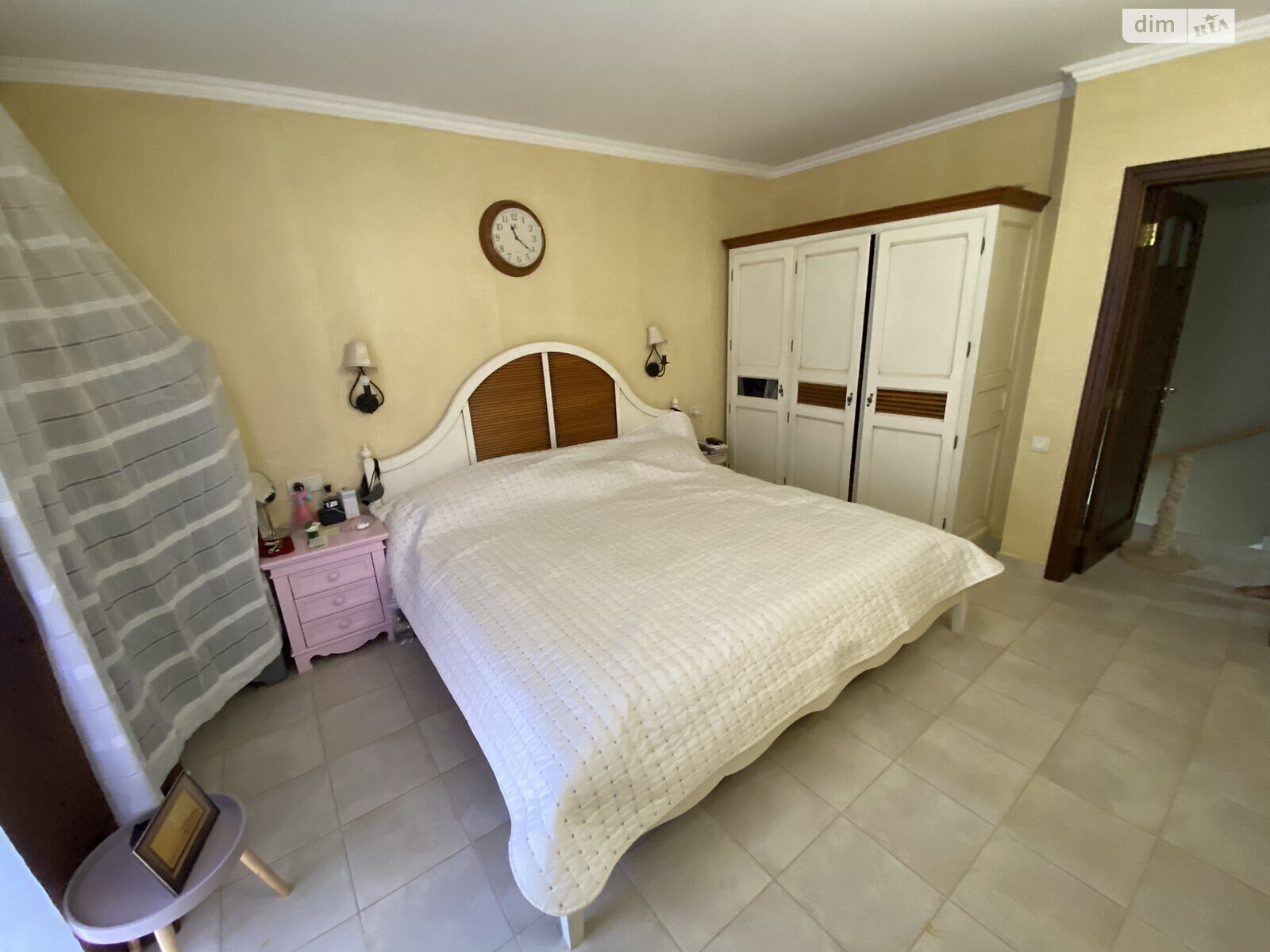 трехэтажный дом с балконом, 220 кв. м, кирпич. Продажа в Черноморске район Ильичевск фото 1 трехэтажный дом с балконом, 220 кв. м, кирпич. Продажа в Черноморске район Ильичевск фото 1