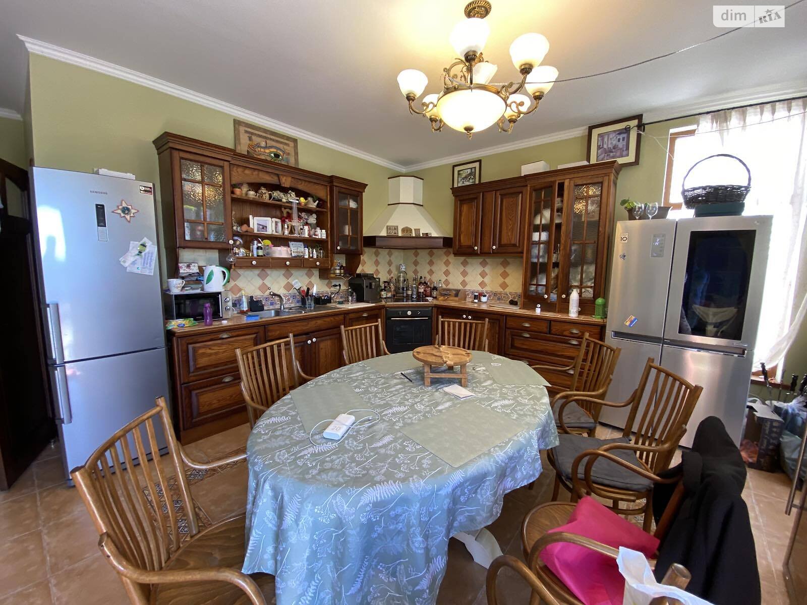 трехэтажный дом с балконом, 220 кв. м, кирпич. Продажа в Черноморске район Ильичевск фото 1 трехэтажный дом с балконом, 220 кв. м, кирпич. Продажа в Черноморске район Ильичевск фото 1