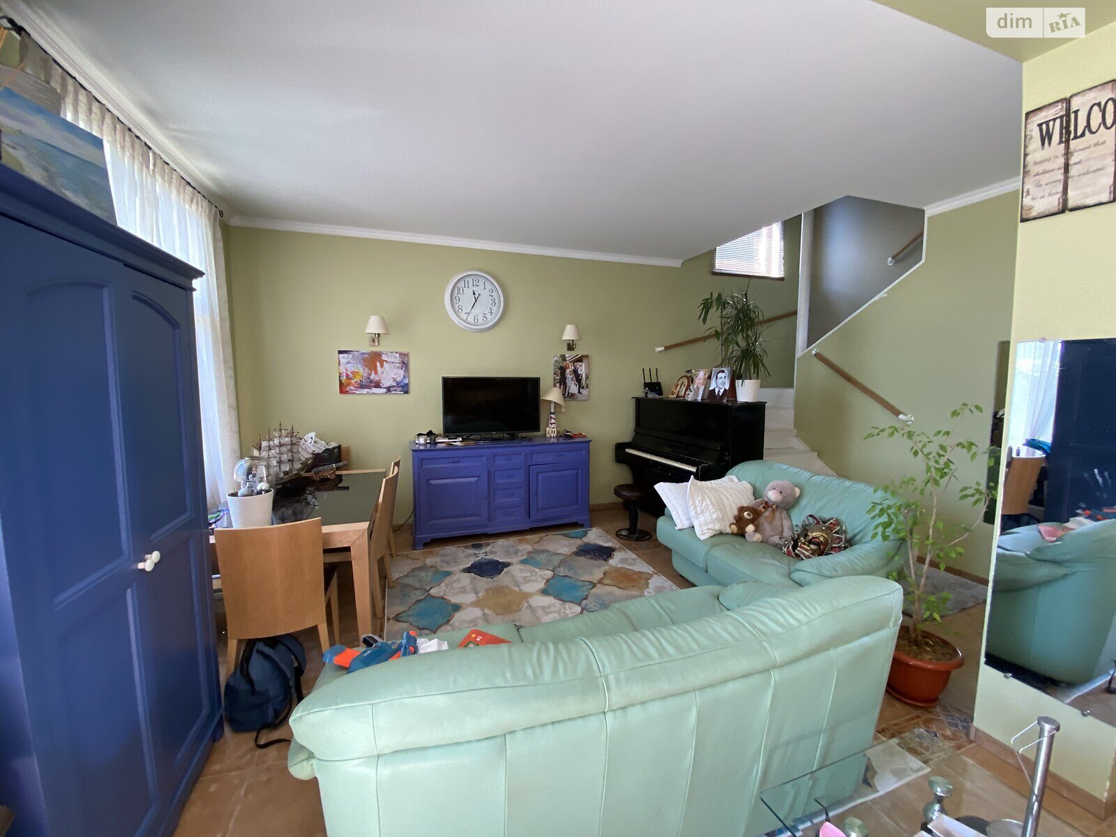 трехэтажный дом с балконом, 220 кв. м, кирпич. Продажа в Черноморске район Ильичевск фото 1 трехэтажный дом с балконом, 220 кв. м, кирпич. Продажа в Черноморске район Ильичевск фото 1