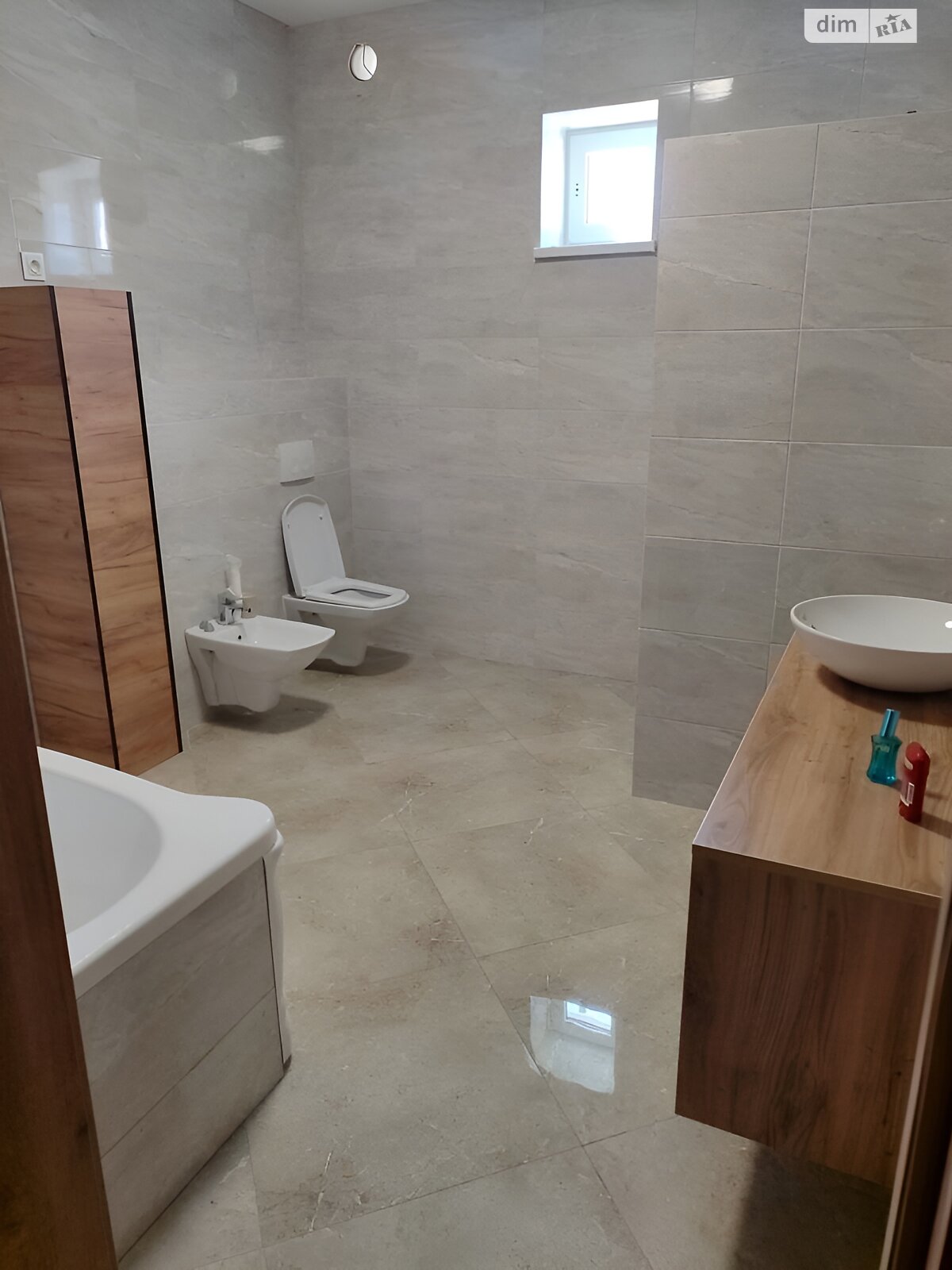 двухэтажный дом с гаражом, 230 кв. м, кирпич. Продажа в Черноморске район Ильичевск фото 1 двухэтажный дом с гаражом, 230 кв. м, кирпич. Продажа в Черноморске район Ильичевск фото 1