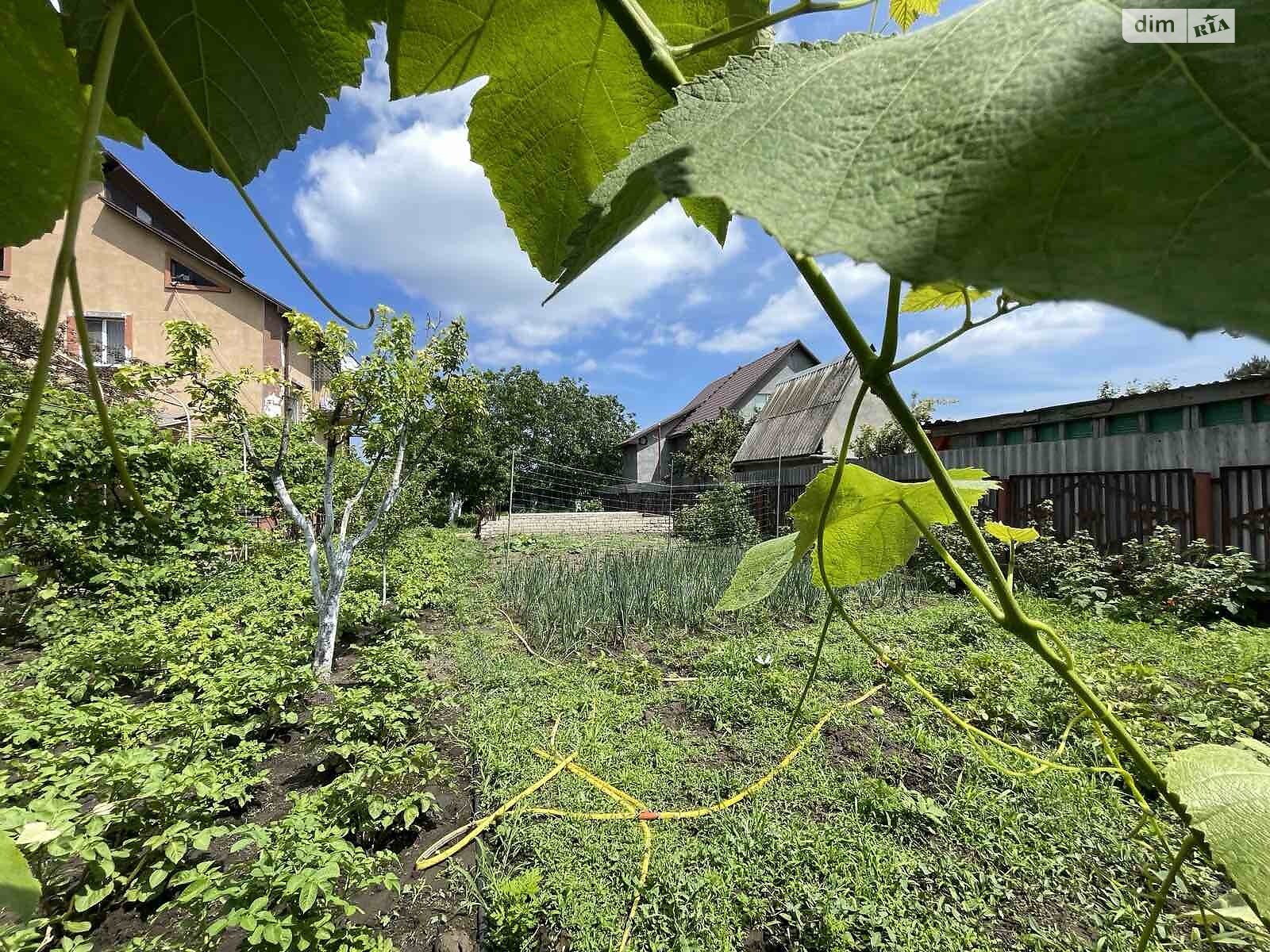 двухэтажный дом с балконом, 130 кв. м, кирпич. Продажа в Черноморске фото 1 двухэтажный дом с балконом, 130 кв. м, кирпич. Продажа в Черноморске фото 1
