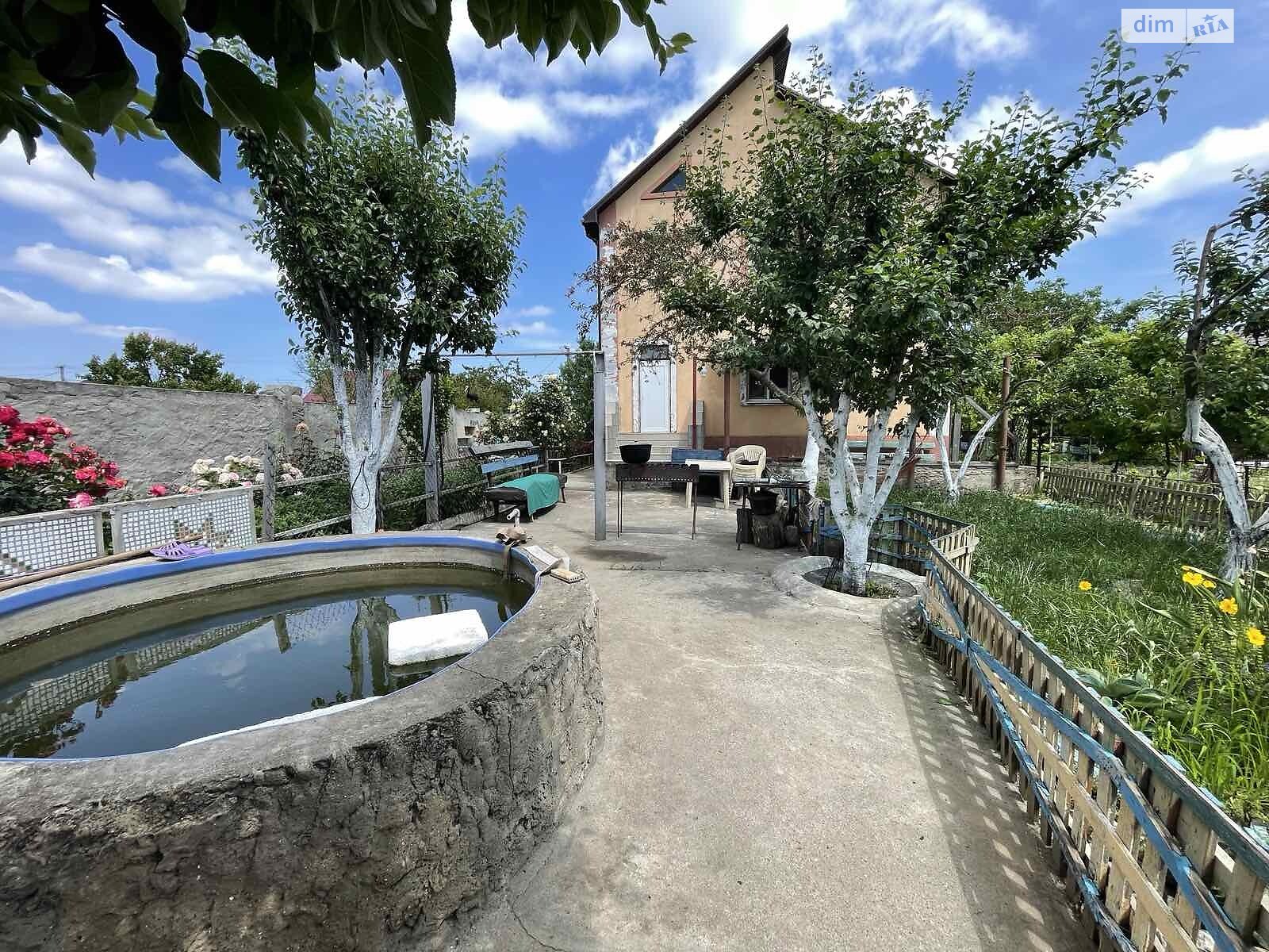 двухэтажный дом с балконом, 130 кв. м, кирпич. Продажа в Черноморске фото 1 двухэтажный дом с балконом, 130 кв. м, кирпич. Продажа в Черноморске фото 1