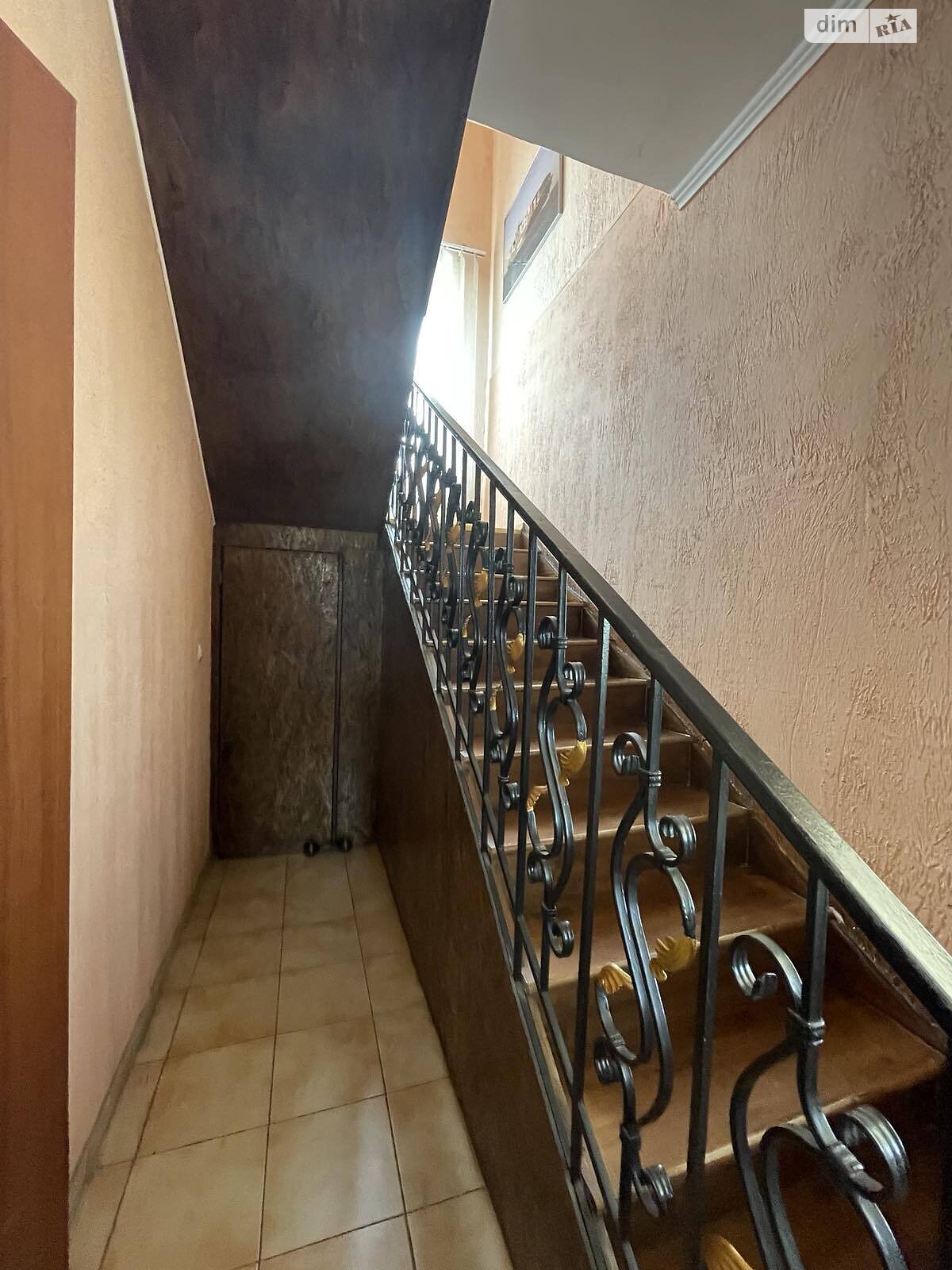двухэтажный дом с балконом, 130 кв. м, кирпич. Продажа в Черноморске фото 1 двухэтажный дом с балконом, 130 кв. м, кирпич. Продажа в Черноморске фото 1