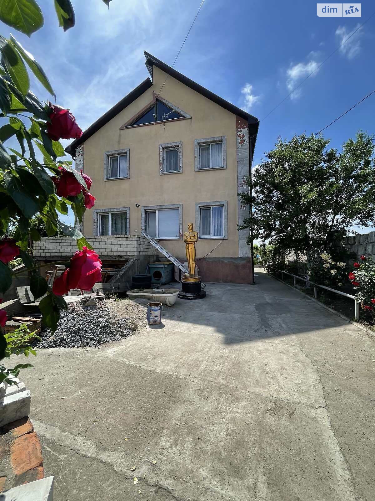 двухэтажный дом с балконом, 130 кв. м, кирпич. Продажа в Черноморске фото 1 двухэтажный дом с балконом, 130 кв. м, кирпич. Продажа в Черноморске фото 1