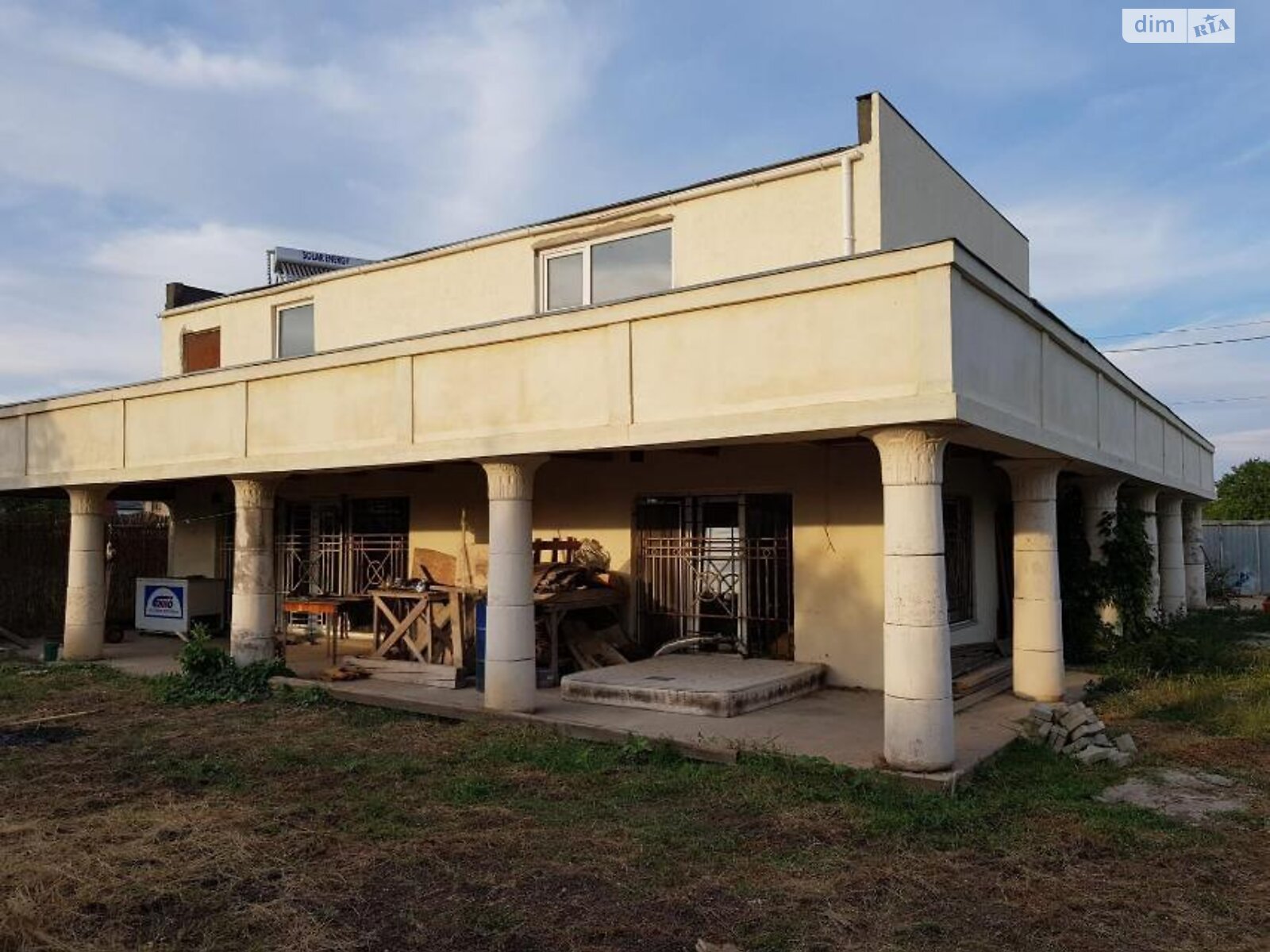 двухэтажный дом с отоплением, 180 кв. м, кирпич. Продажа в Черноморске фото 1