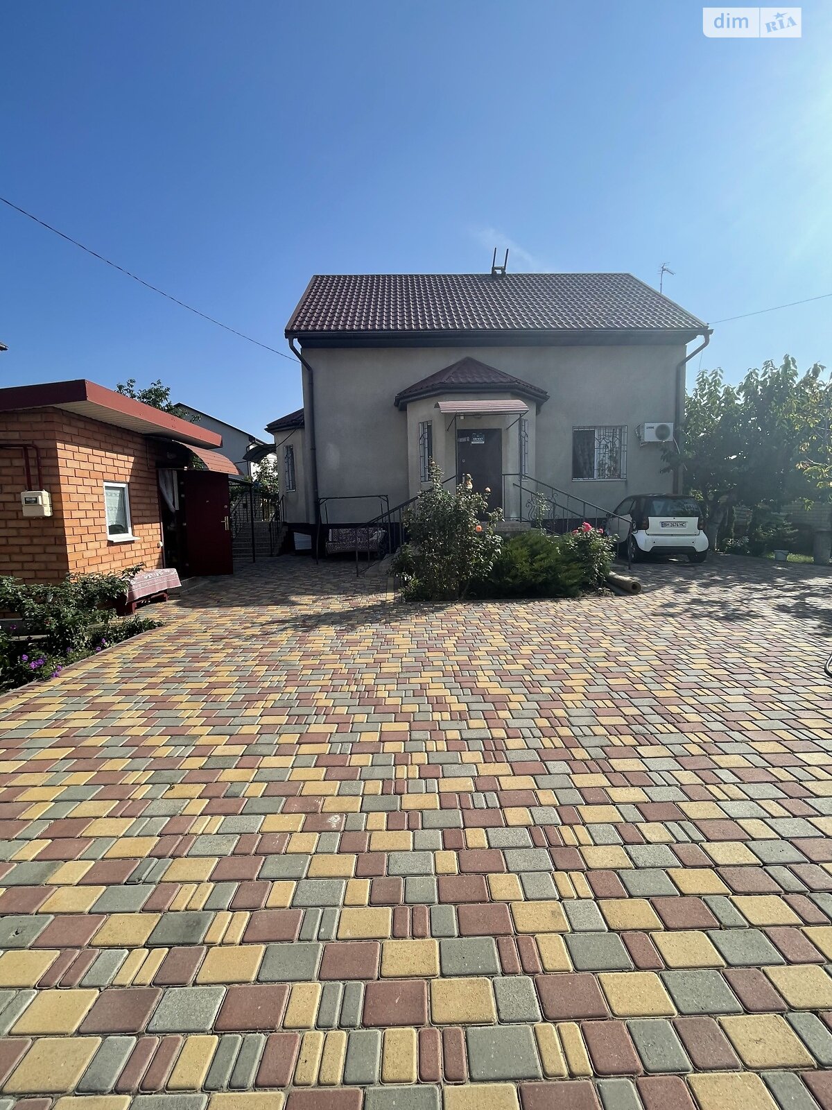 трехэтажный дом с отоплением, 179.1 кв. м, газобетон. Продажа в Черноморске район Молодежное фото 1 трехэтажный дом с отоплением, 179.1 кв. м, газобетон. Продажа в Черноморске район Молодежное фото 1