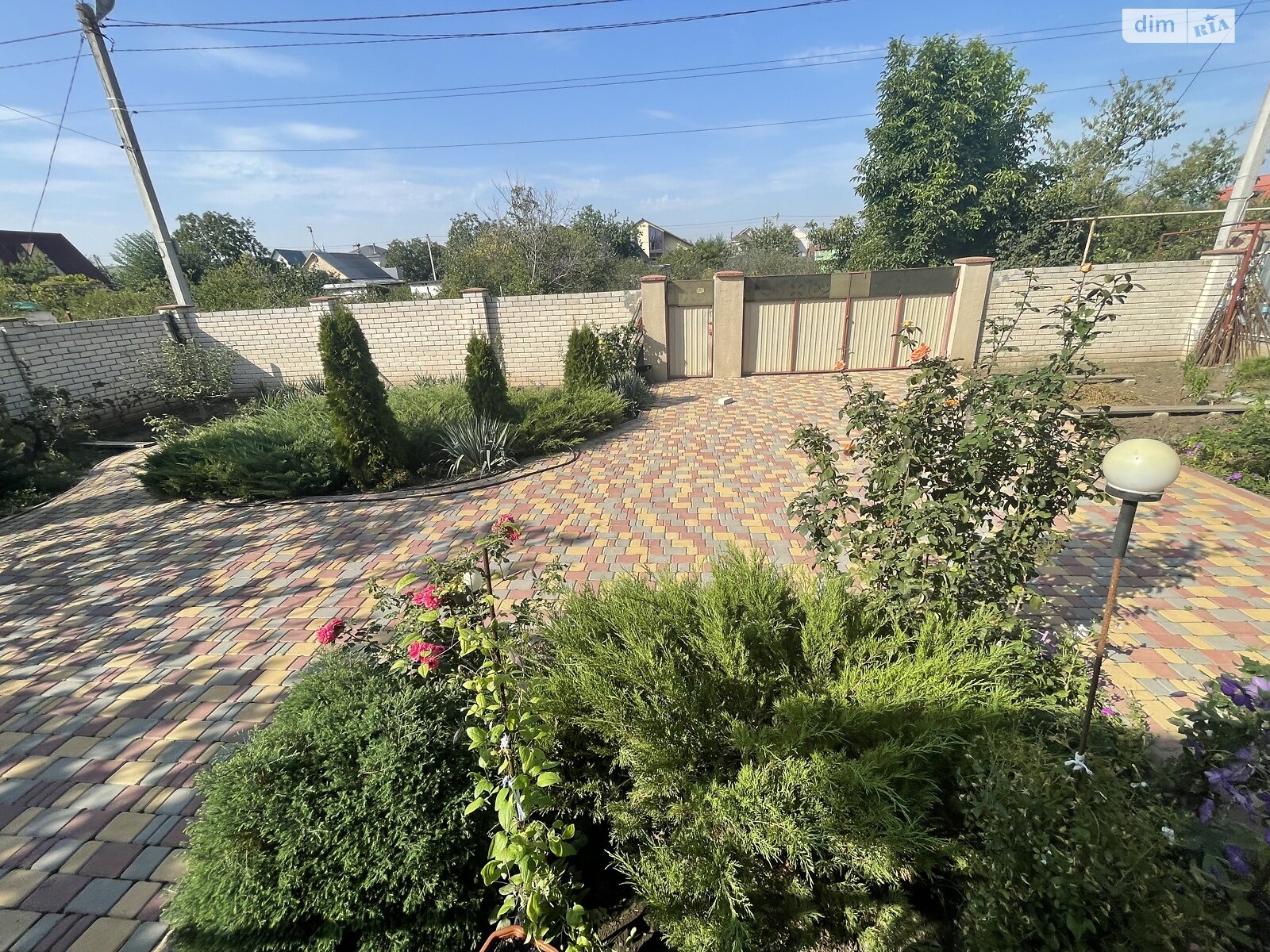 трехэтажный дом с отоплением, 179.1 кв. м, газобетон. Продажа в Черноморске район Молодежное фото 1 трехэтажный дом с отоплением, 179.1 кв. м, газобетон. Продажа в Черноморске район Молодежное фото 1