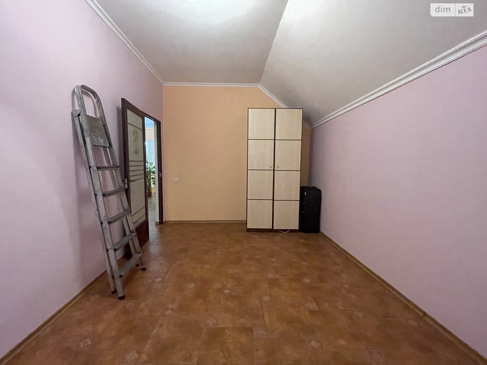 трехэтажный дом с отоплением, 179.1 кв. м, газобетон. Продажа в Черноморске район Молодежное фото 1 трехэтажный дом с отоплением, 179.1 кв. м, газобетон. Продажа в Черноморске район Молодежное фото 1