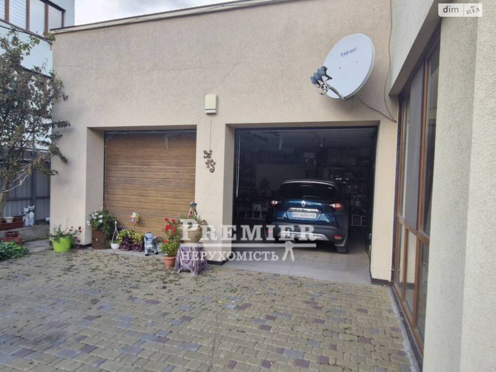 двухэтажный дом с верандой, 339 кв. м, кирпич. Продажа в Черноморске фото 1 двухэтажный дом с верандой, 339 кв. м, кирпич. Продажа в Черноморске фото 1