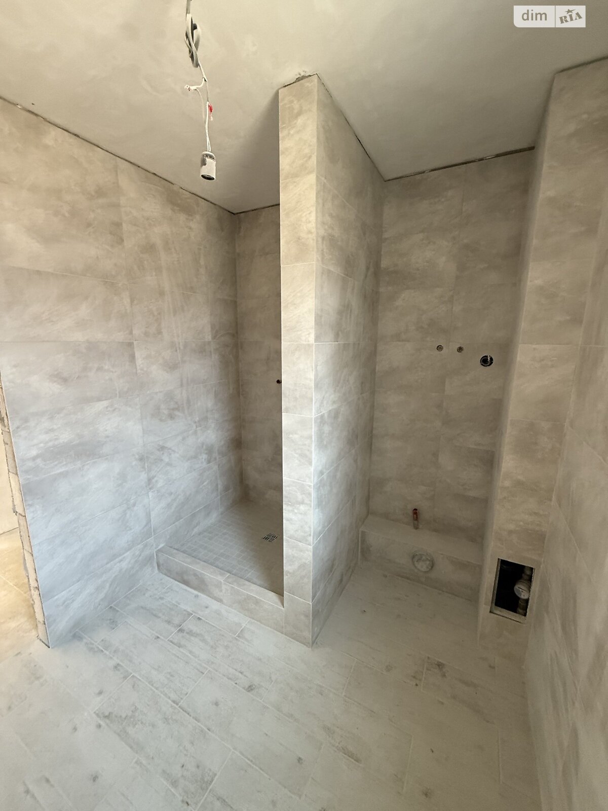 трехэтажный дом, 240 кв. м, кирпич. Продажа в Черноморске фото 1 трехэтажный дом, 240 кв. м, кирпич. Продажа в Черноморске фото 1