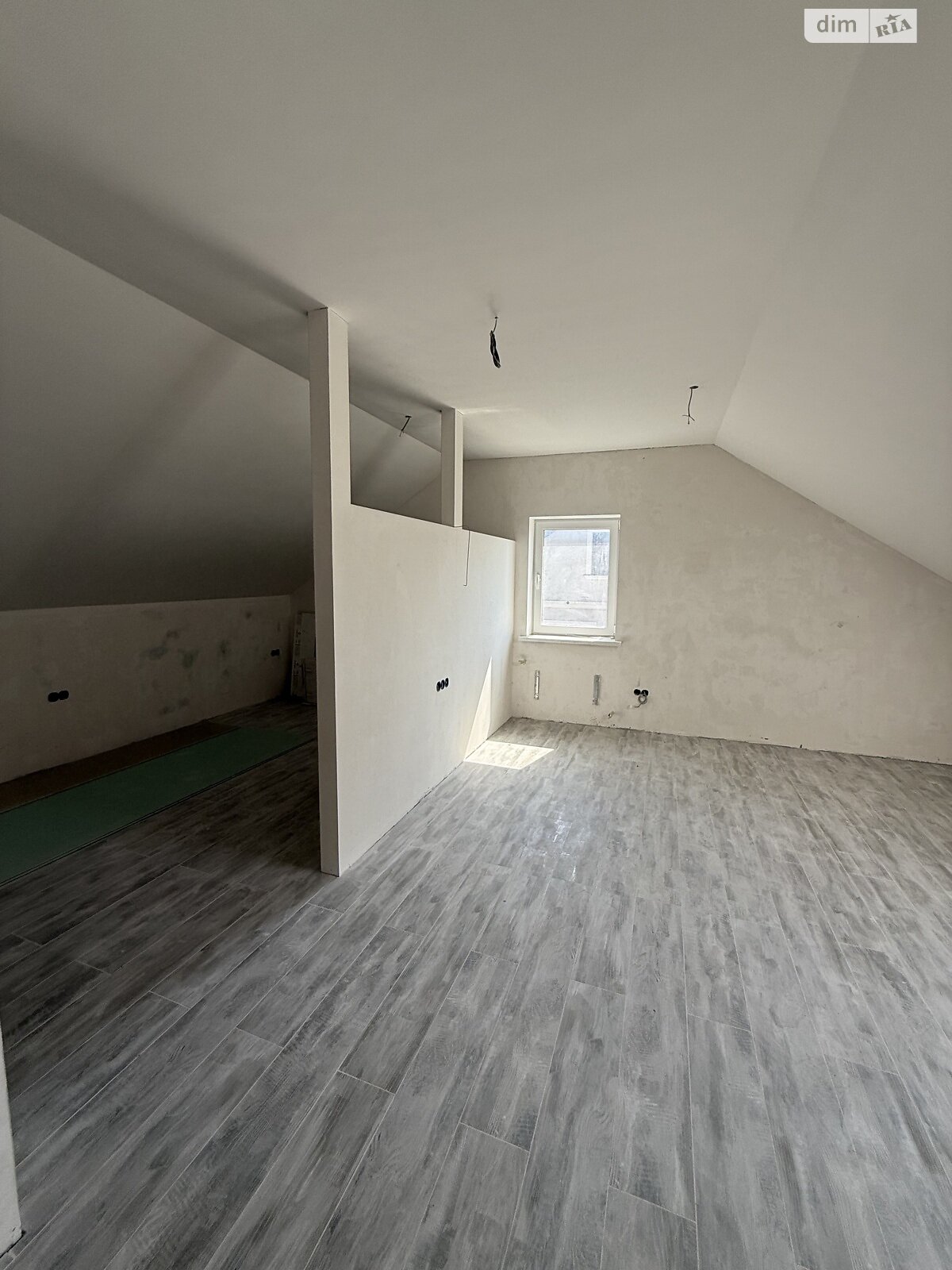 трехэтажный дом, 240 кв. м, кирпич. Продажа в Черноморске фото 1 трехэтажный дом, 240 кв. м, кирпич. Продажа в Черноморске фото 1