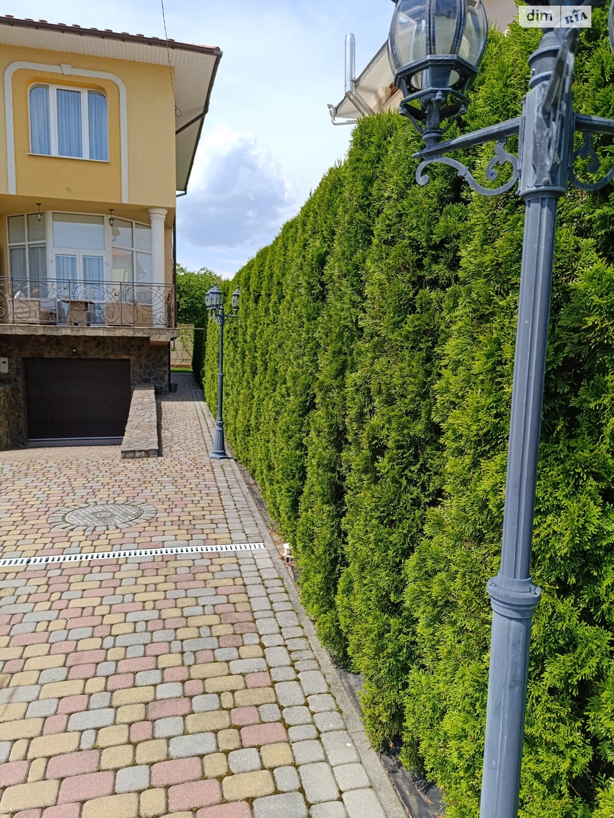 двухэтажный дом с верандой, 386 кв. м, кирпич. Продажа в Черновцах район Чагор Глыбоцкий фото 1