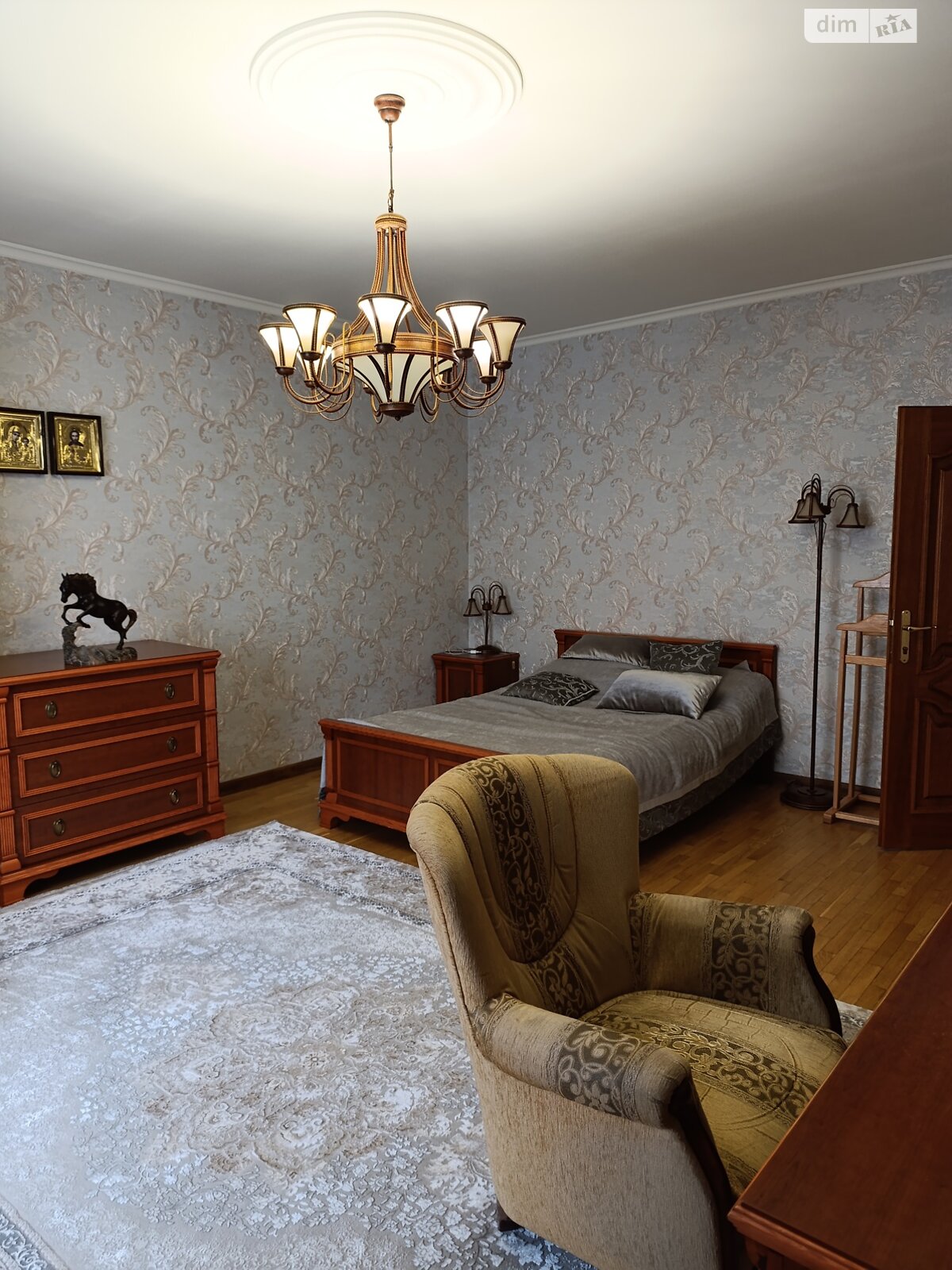 двухэтажный дом с верандой, 386 кв. м, кирпич. Продажа в Черновцах район Чагор Глыбоцкий фото 1