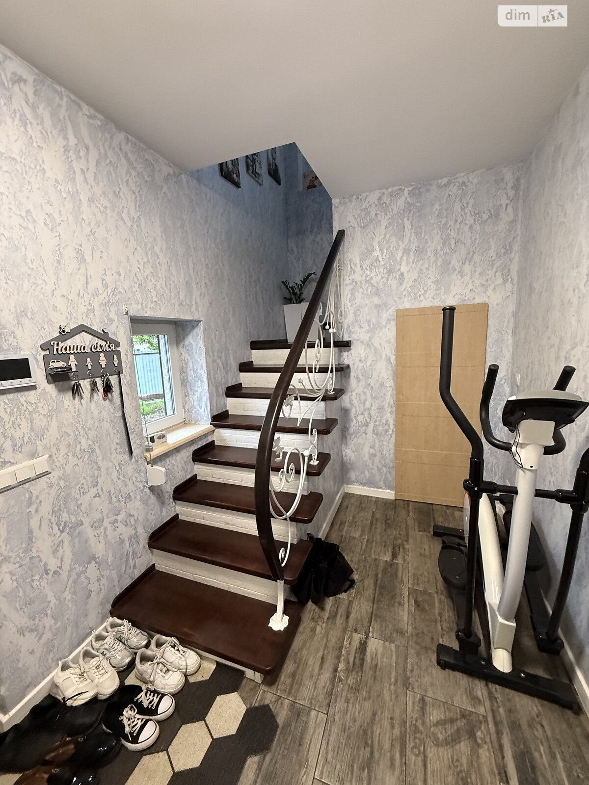 двоповерховий будинок, 116 кв. м, цегла. Продаж у Чернівцях фото 1 двоповерховий будинок, 116 кв. м, цегла. Продаж у Чернівцях фото 1