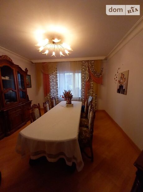 двоповерховий будинок з балконом, 270 кв. м, цегла. Продаж в Чернівцях, район Гарячий Урбан фото 1 двоповерховий будинок з балконом, 270 кв. м, цегла. Продаж в Чернівцях, район Гарячий Урбан фото 1