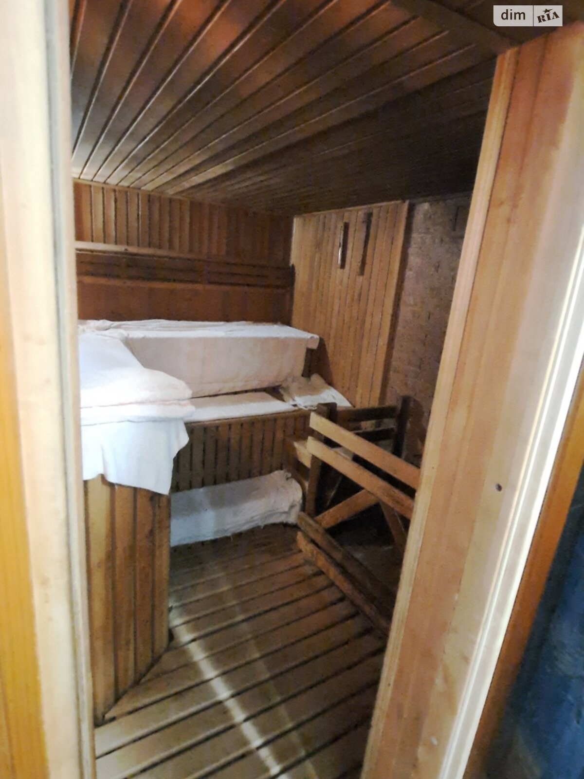 трехэтажный дом с гаражом, 292 кв. м, кирпич. Продажа в Черновцах район Гравитон фото 1 трехэтажный дом с гаражом, 292 кв. м, кирпич. Продажа в Черновцах район Гравитон фото 1
