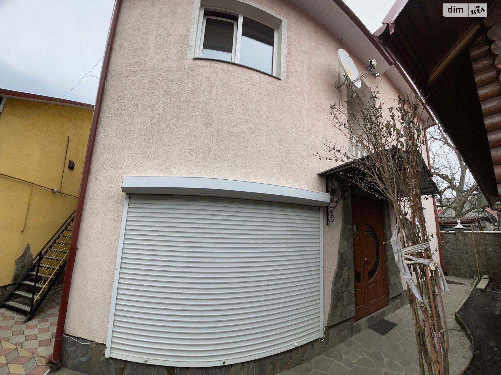 двухэтажный дом с ремонтом, 350 кв. м, кирпич. Продажа в Черновцах район Первомайский фото 1