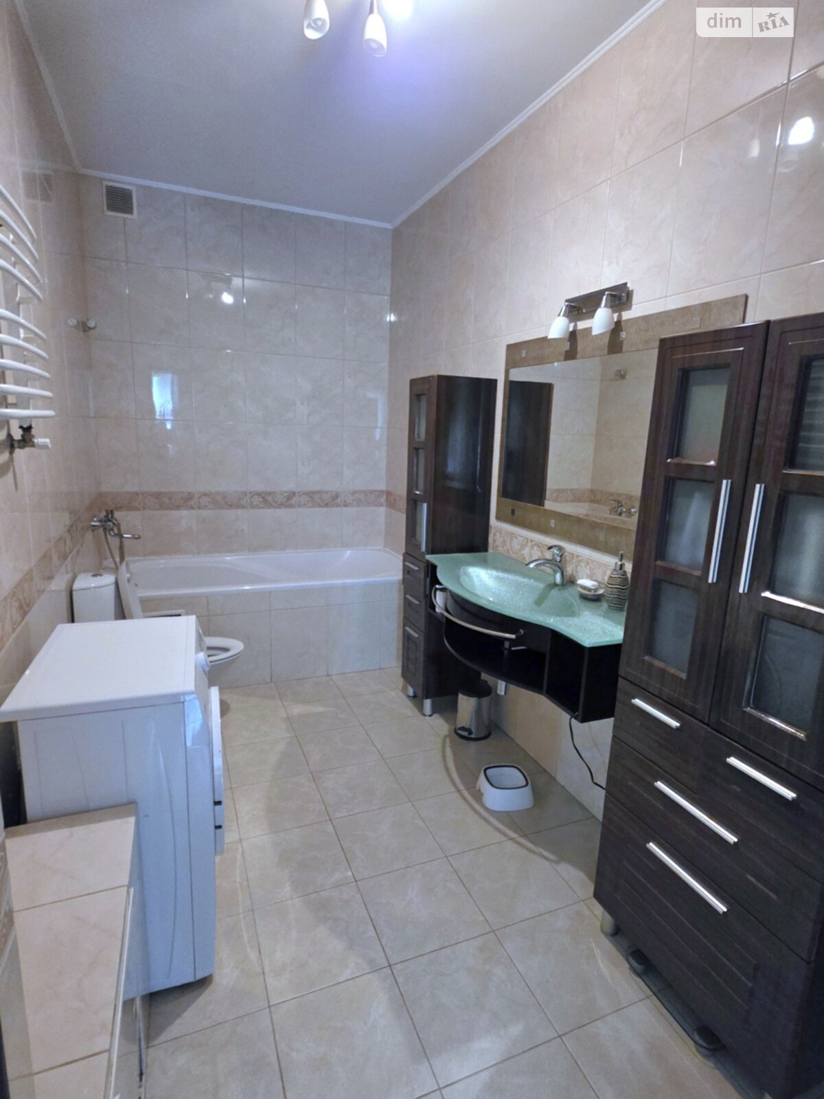 трехэтажный дом с гаражом, 207.5 кв. м, кирпич. Продажа в Черновцах район Первомайский фото 1