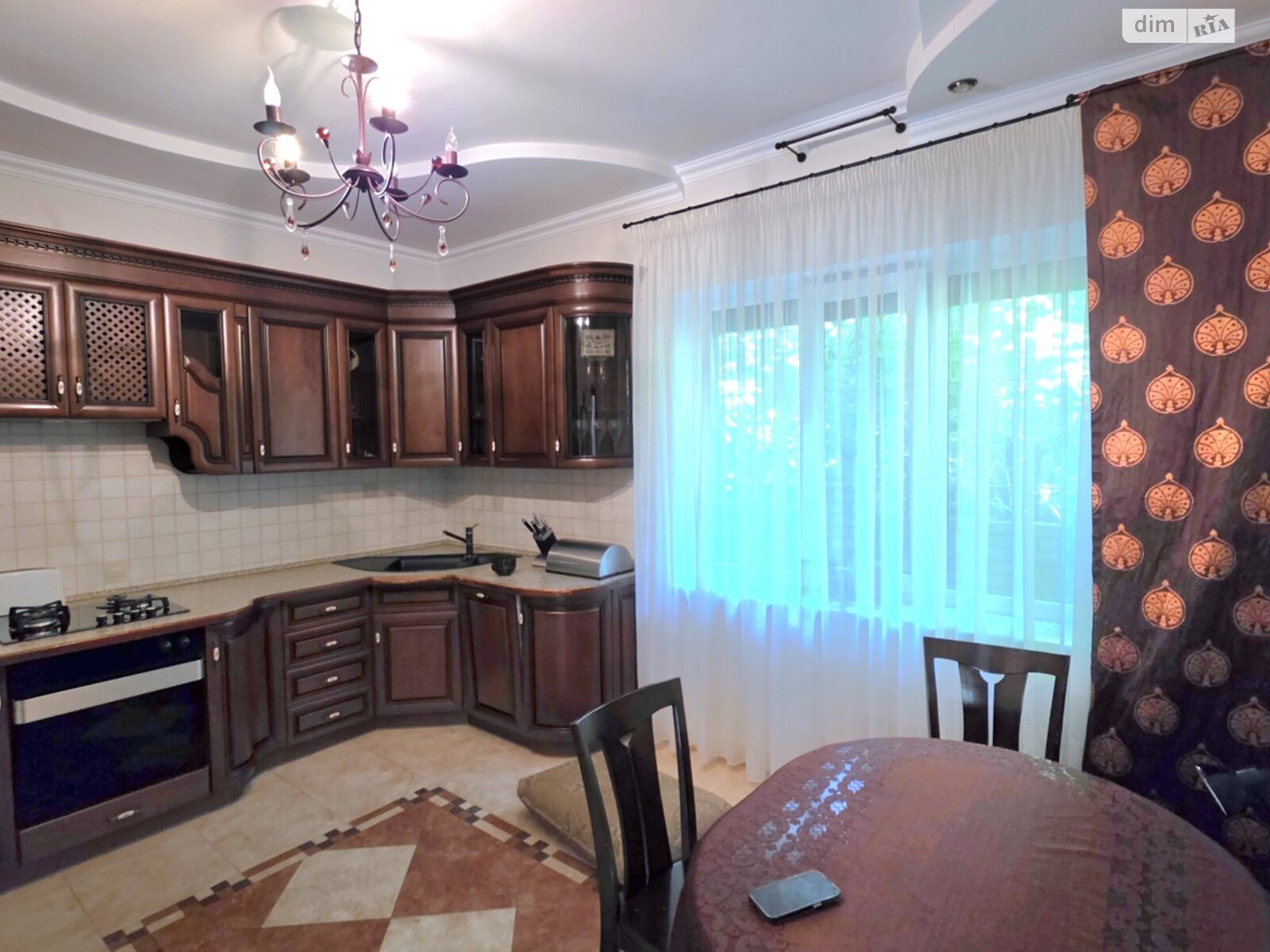 трехэтажный дом с гаражом, 207.5 кв. м, кирпич. Продажа в Черновцах район Первомайский фото 1