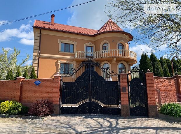 двухэтажный дом с камином, 273 кв. м, кирпич. Продажа в Черновцах район Пригородная зона фото 1 двухэтажный дом с камином, 273 кв. м, кирпич. Продажа в Черновцах район Пригородная зона фото 1