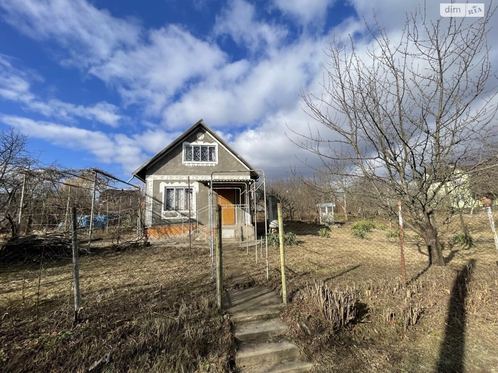 двухэтажный дом с мансардой, 76.1 кв. м, кирпич. Продажа в Черновцах район Роша фото 1 двухэтажный дом с мансардой, 76.1 кв. м, кирпич. Продажа в Черновцах район Роша фото 1