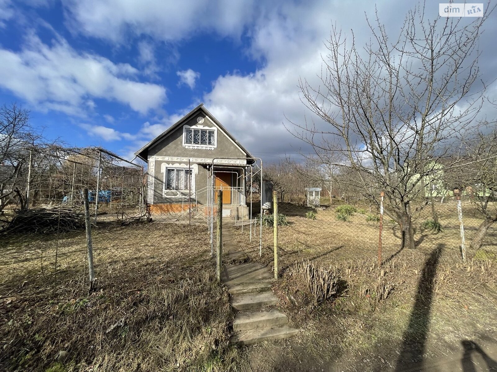 двухэтажный дом с мансардой, 76.1 кв. м, кирпич. Продажа в Черновцах район Роша фото 1 двухэтажный дом с мансардой, 76.1 кв. м, кирпич. Продажа в Черновцах район Роша фото 1