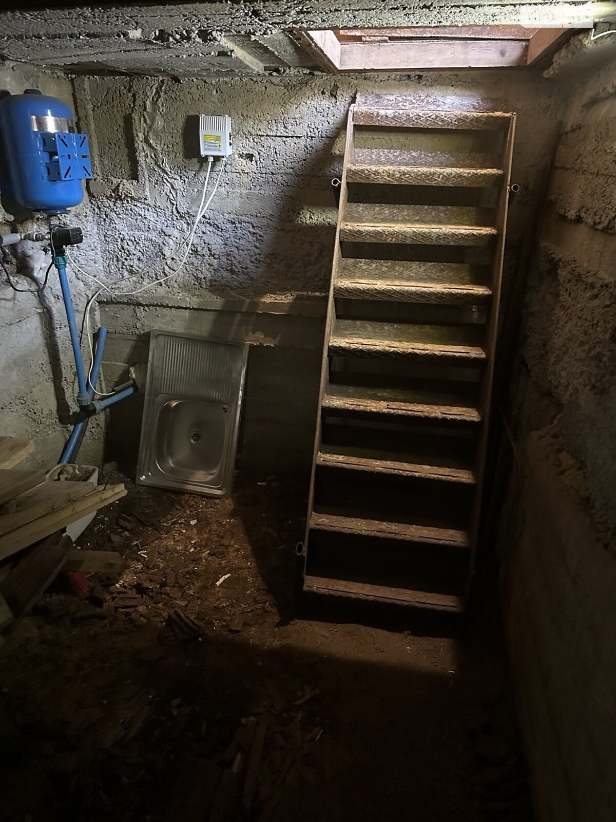 двухэтажный дом с мансардой, 76.1 кв. м, кирпич. Продажа в Черновцах район Роша фото 1 двухэтажный дом с мансардой, 76.1 кв. м, кирпич. Продажа в Черновцах район Роша фото 1