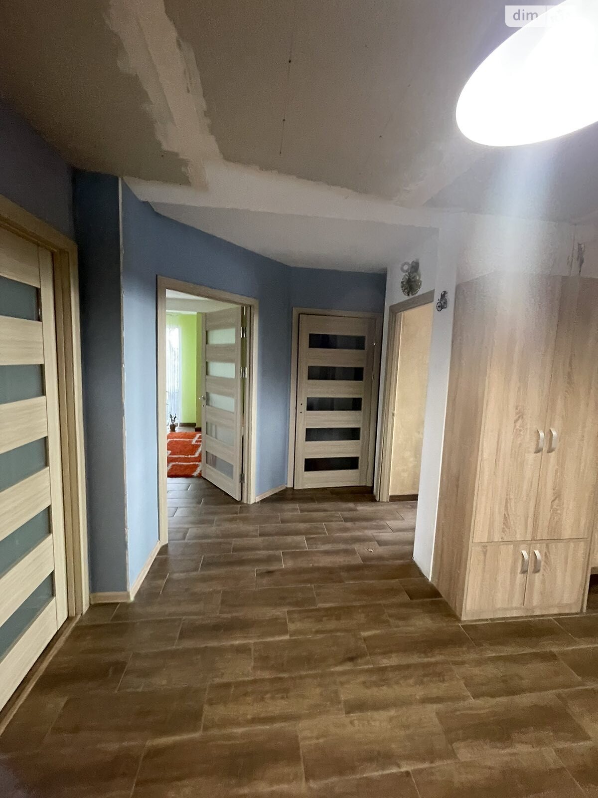 двоповерховий будинок з гаражем, 248 кв. м, цегла. Продаж в Чернівцях, район Роша фото 1 двоповерховий будинок з гаражем, 248 кв. м, цегла. Продаж в Чернівцях, район Роша фото 1