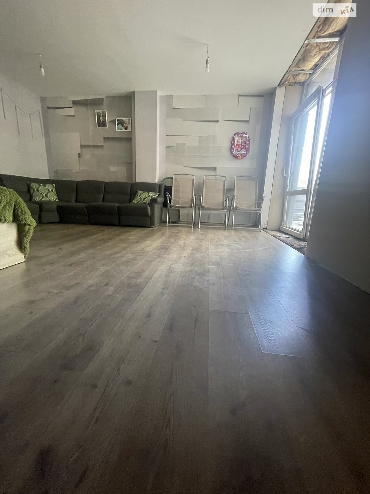 двоповерховий будинок з гаражем, 248 кв. м, цегла. Продаж в Чернівцях, район Роша фото 1 двоповерховий будинок з гаражем, 248 кв. м, цегла. Продаж в Чернівцях, район Роша фото 1