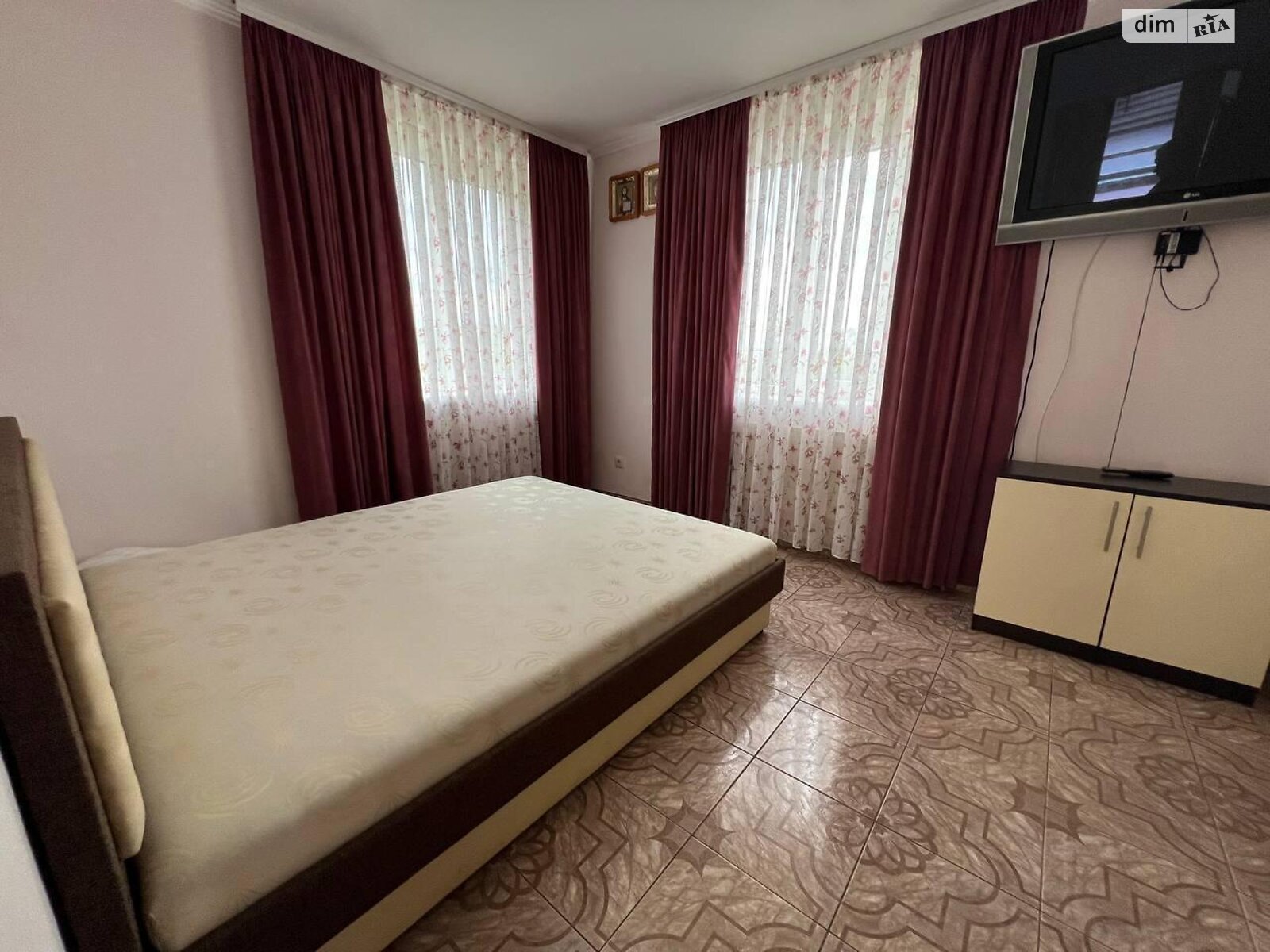 двухэтажный дом беседка, 178.5 кв. м, кирпич. Продажа в Черновцах район Роша фото 1 двухэтажный дом беседка, 178.5 кв. м, кирпич. Продажа в Черновцах район Роша фото 1