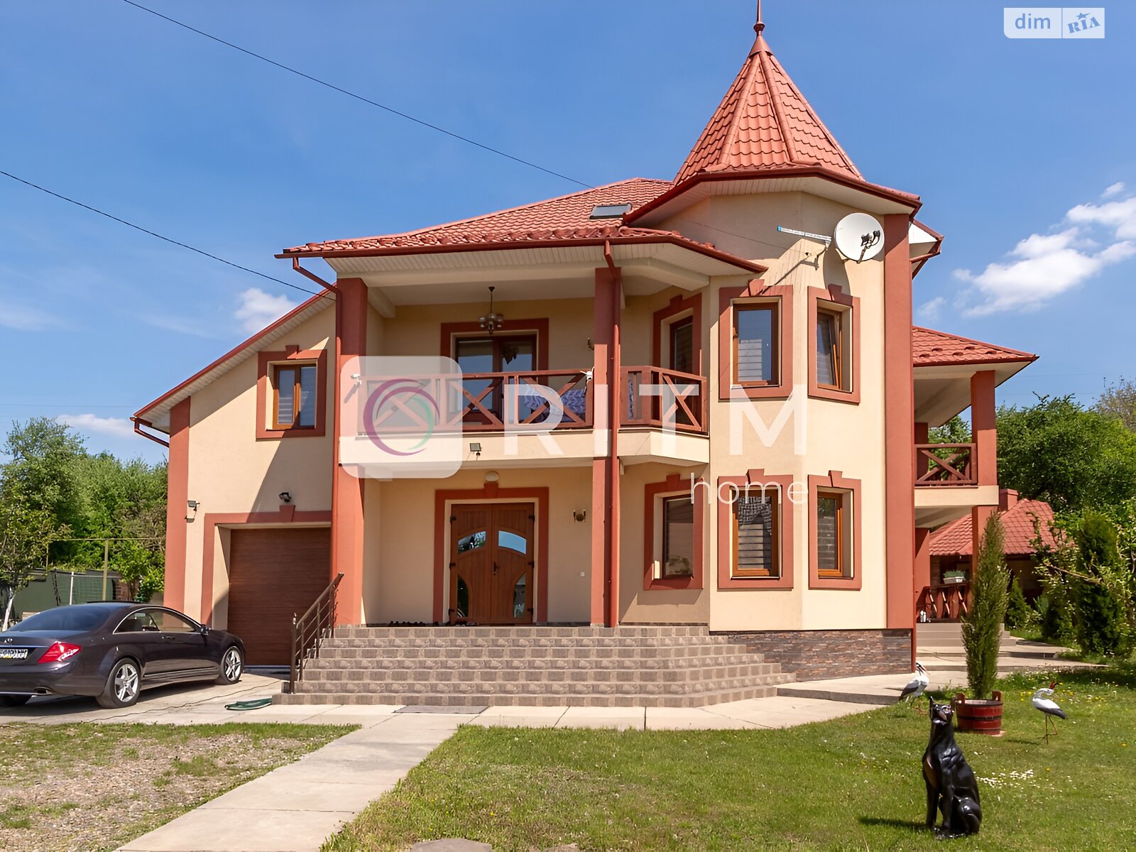 двухэтажный дом с отоплением, 250 кв. м, кирпич. Продажа в Черновцах район Роша фото 1 двухэтажный дом с отоплением, 250 кв. м, кирпич. Продажа в Черновцах район Роша фото 1