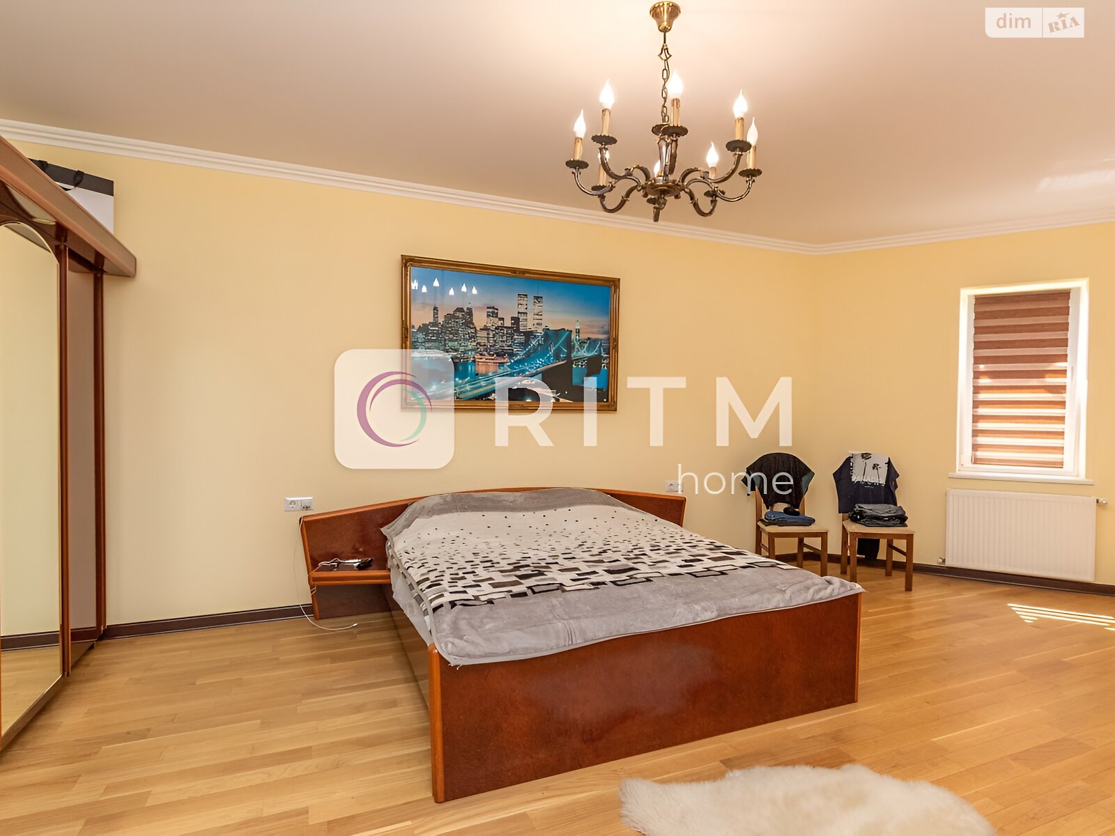 двухэтажный дом с отоплением, 250 кв. м, кирпич. Продажа в Черновцах район Роша фото 1 двухэтажный дом с отоплением, 250 кв. м, кирпич. Продажа в Черновцах район Роша фото 1