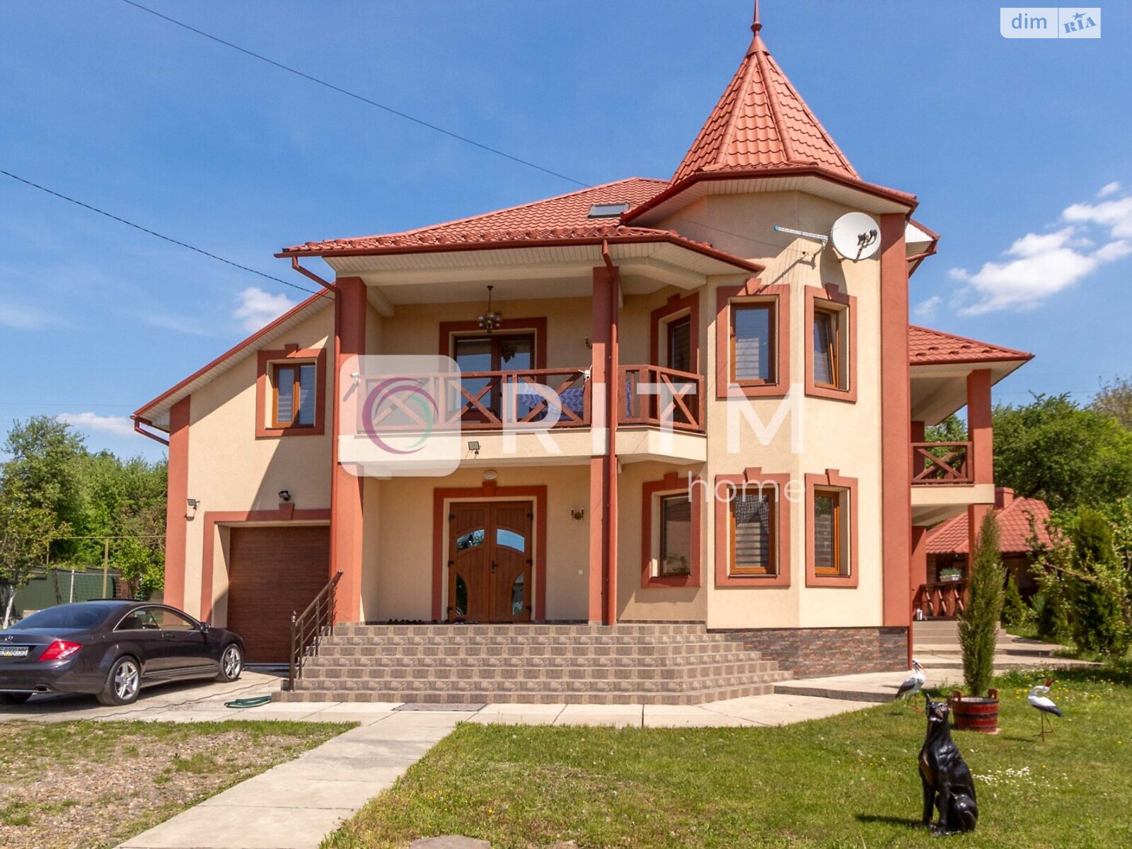 двухэтажный дом с отоплением, 250 кв. м, кирпич. Продажа в Черновцах район Роша фото 1 двухэтажный дом с отоплением, 250 кв. м, кирпич. Продажа в Черновцах район Роша фото 1