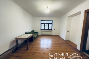 трехэтажный дом с гаражом, 240 кв. м, кирпич. Продажа в Черновцах район Роша фото 2