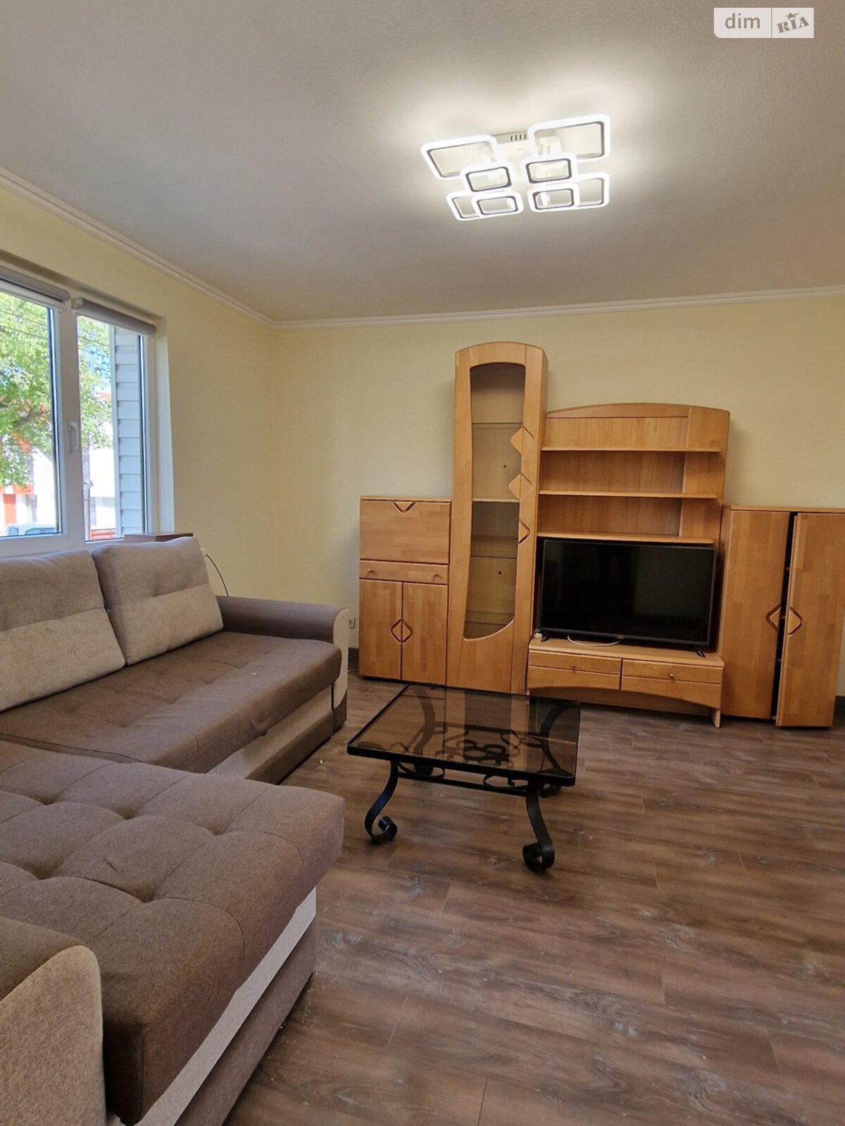 двухэтажный дом с мебелью, 62.3 кв. м, кирпич. Продажа в Черновцах район Роша фото 1
