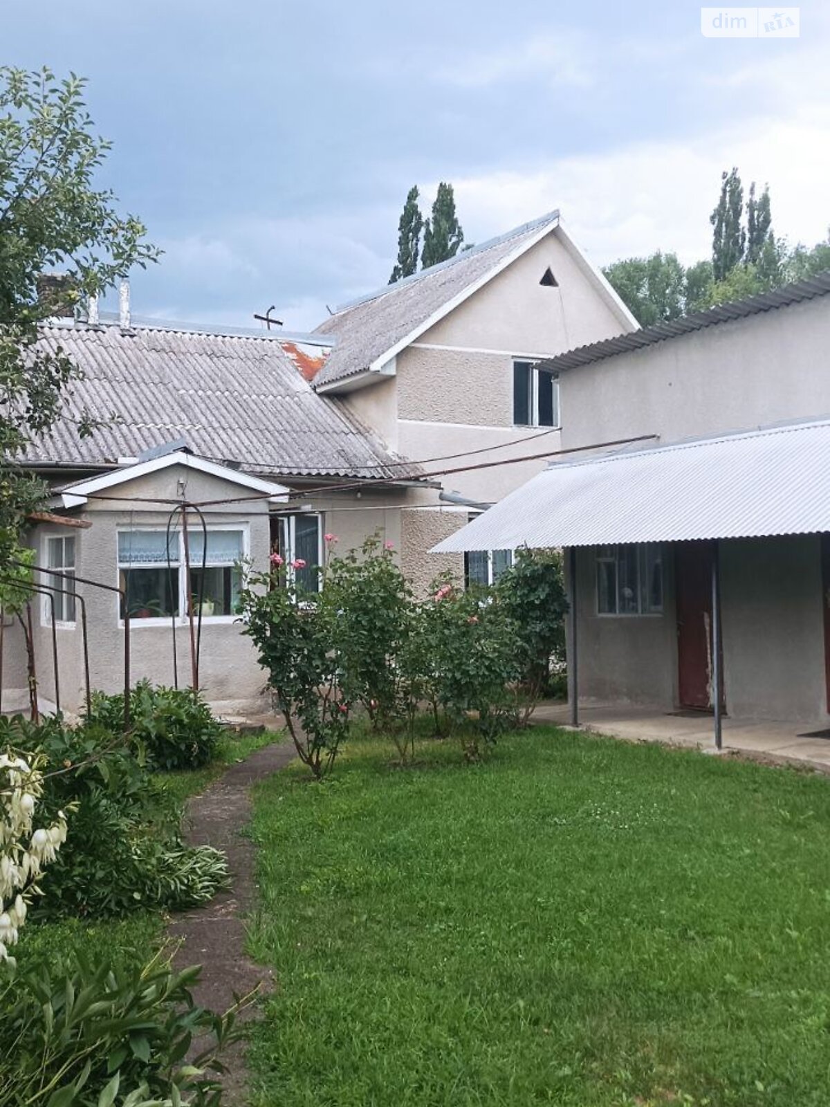 одноповерховий будинок з гаражем, 99 кв. м, цегла. Продаж в Чернівцях, район Садгора фото 1 одноповерховий будинок з гаражем, 99 кв. м, цегла. Продаж в Чернівцях, район Садгора фото 1