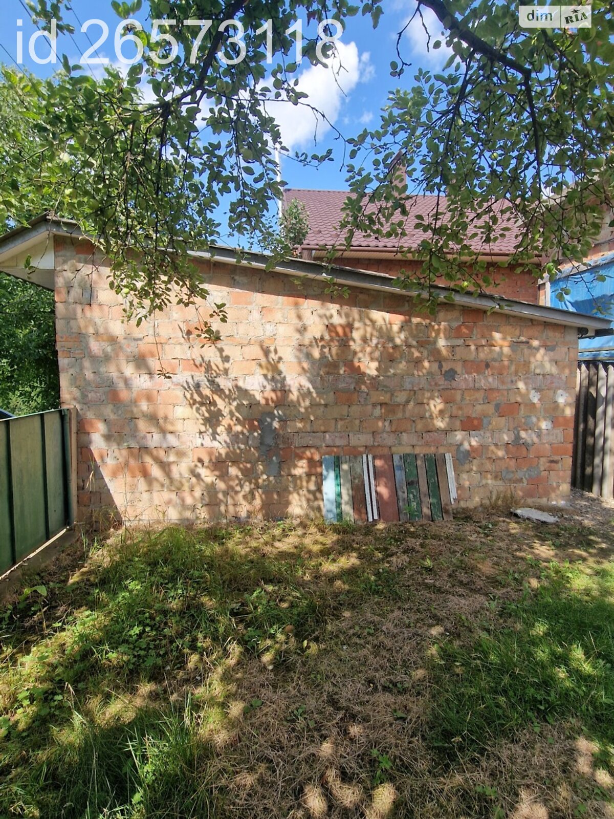 чотириповерховий будинок з гаражем, 195 кв. м, цегла. Продаж в Чернівцях, район Садгора фото 1 чотириповерховий будинок з гаражем, 195 кв. м, цегла. Продаж в Чернівцях, район Садгора фото 1
